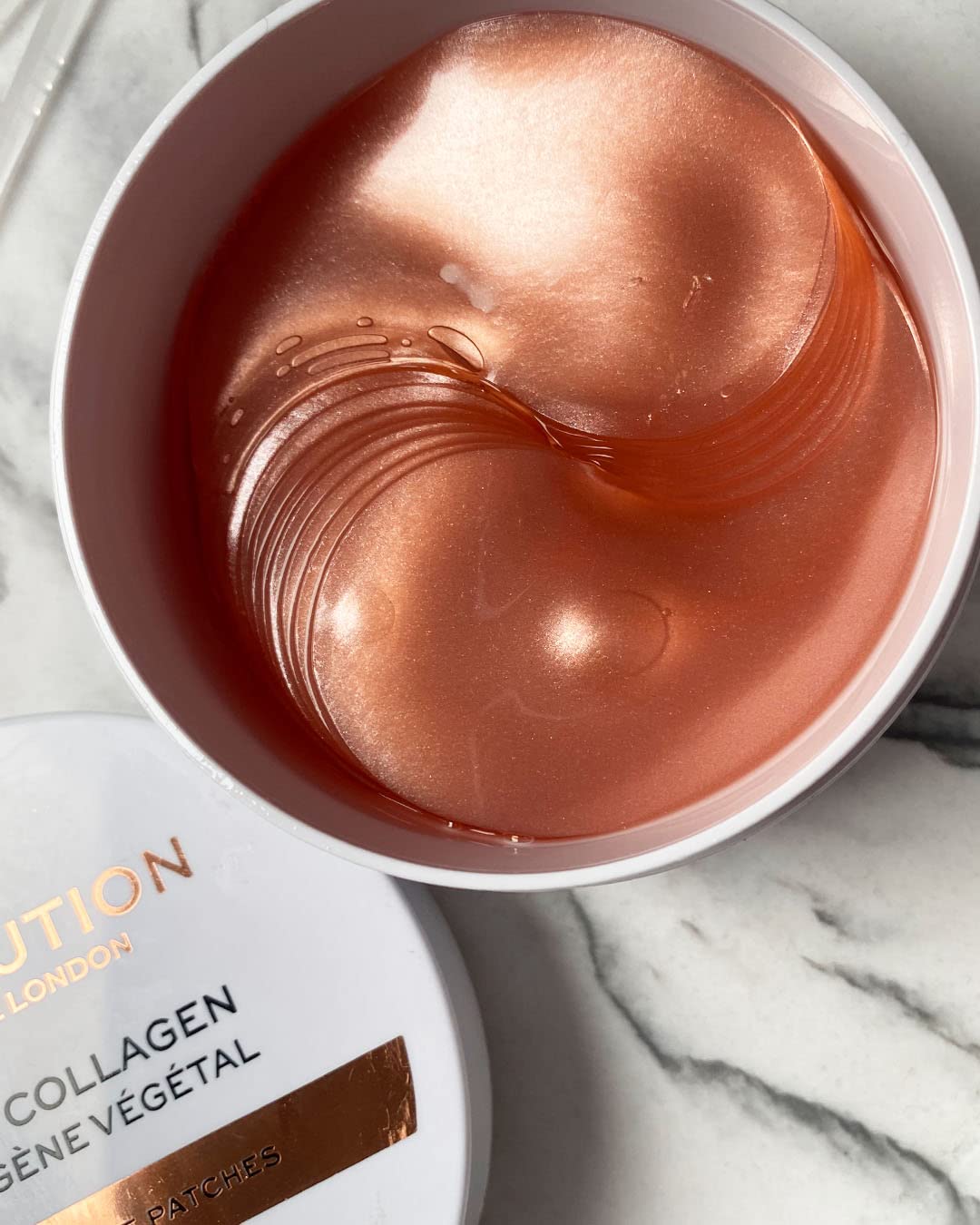 Revolution Skincare Vegan Collagen Under Eye Patches with Rose Gold & Rose Flower Extract - 30 Pairs, Cruelty-Free, Soothing Eye Treatment for Dark Circles & Puffiness - Perfect for Morning Routine & Travel Skincare