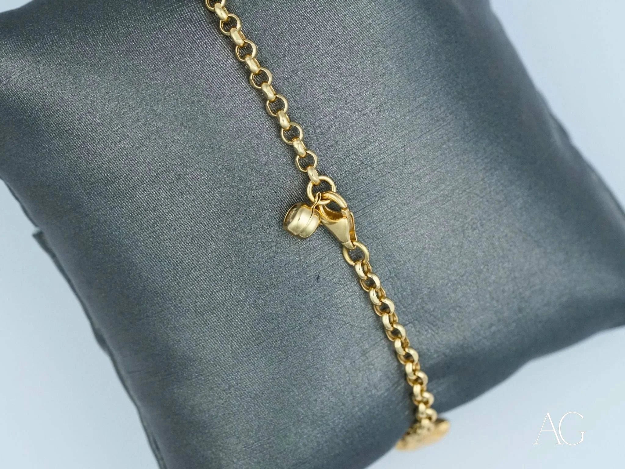 18K Gold Nautical Charm Bracelet with Sea-Inspired Charms - Elegant Jewelry for Women, Perfect for Beach Vacations, Weddings & Everyday Wear
