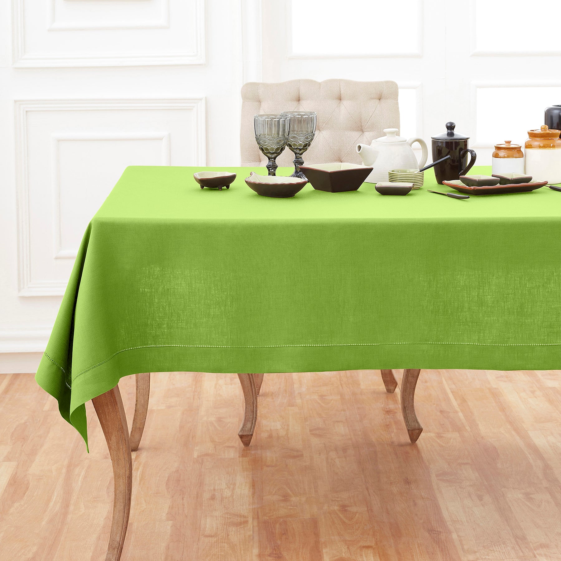 Elegant Classic Hemstitch Tablecloth - Premium Cotton Dining Table Cover for Formal & Casual Settings - Perfect for Weddings, Parties & Everyday Use