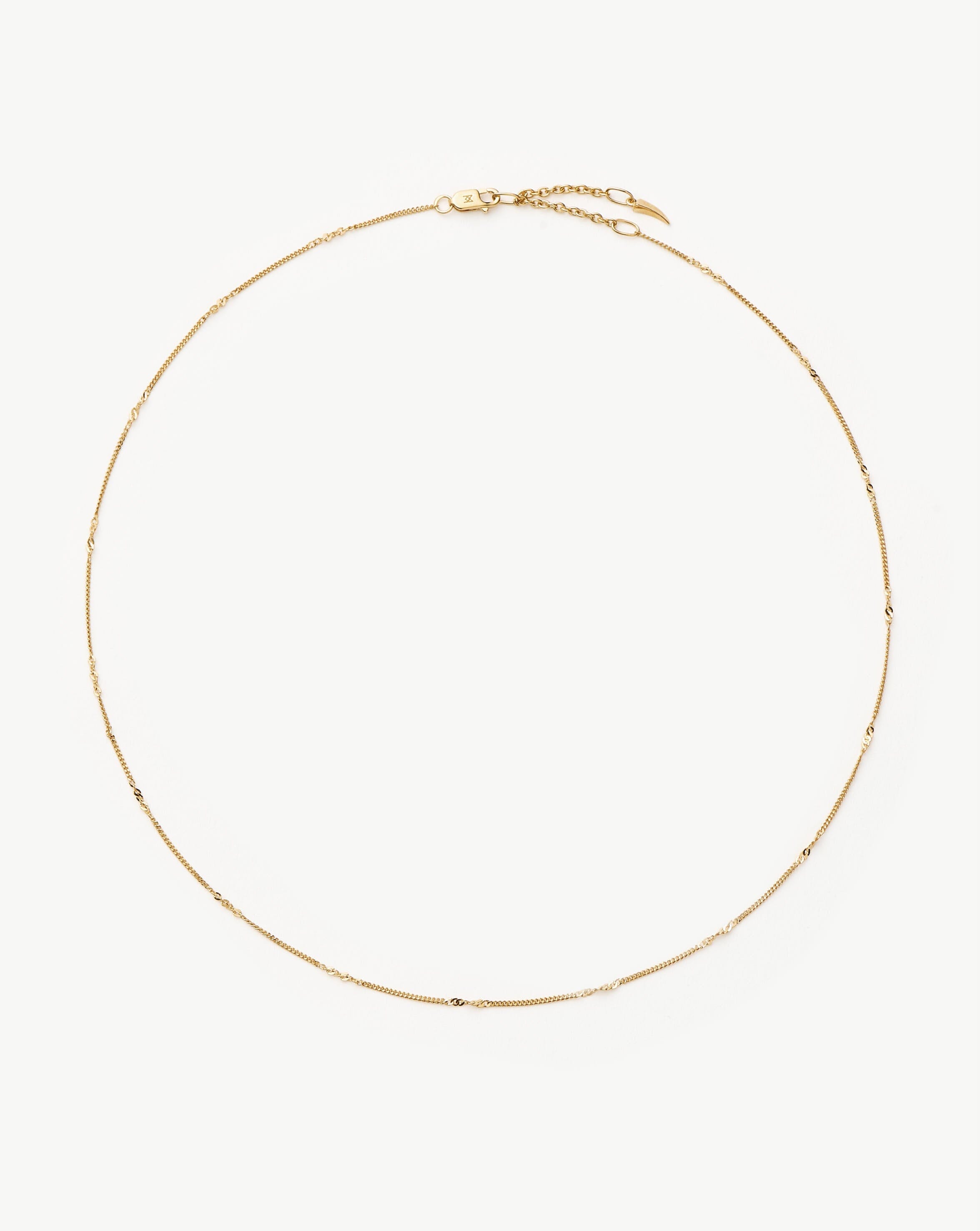 Stylish Fine Twisted Curb Chain Choker Necklace for Women - Trendy Layered Gold Silver Choker for Everyday Wear, Party & Date Night