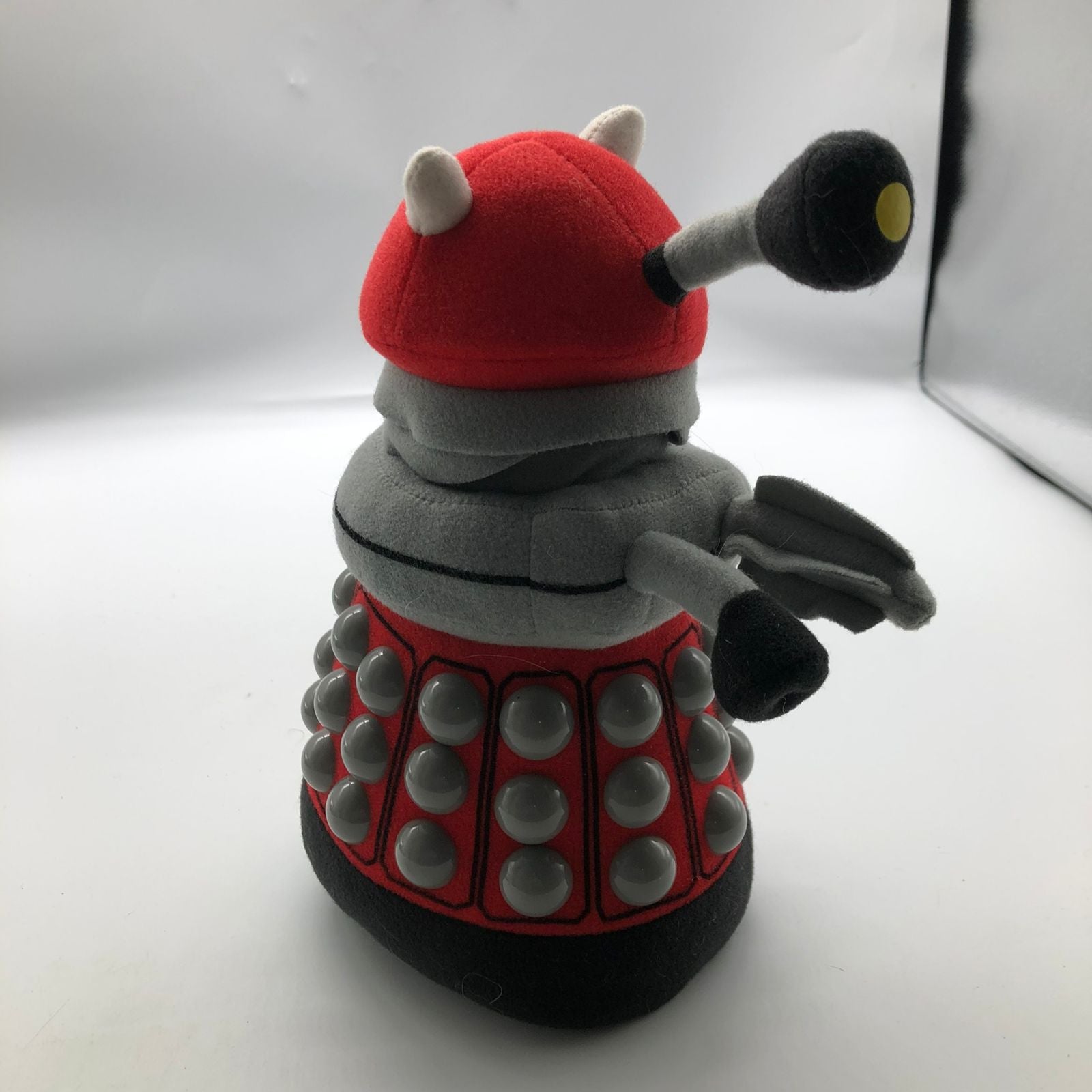 Doctor Who Talking Red Dalek Plush Toy Figure - Collectible Soft Stuffed Doll for Kids & Fans - Perfect for Birthday Gifts, Cosplay Props, and TV Show Merchandise