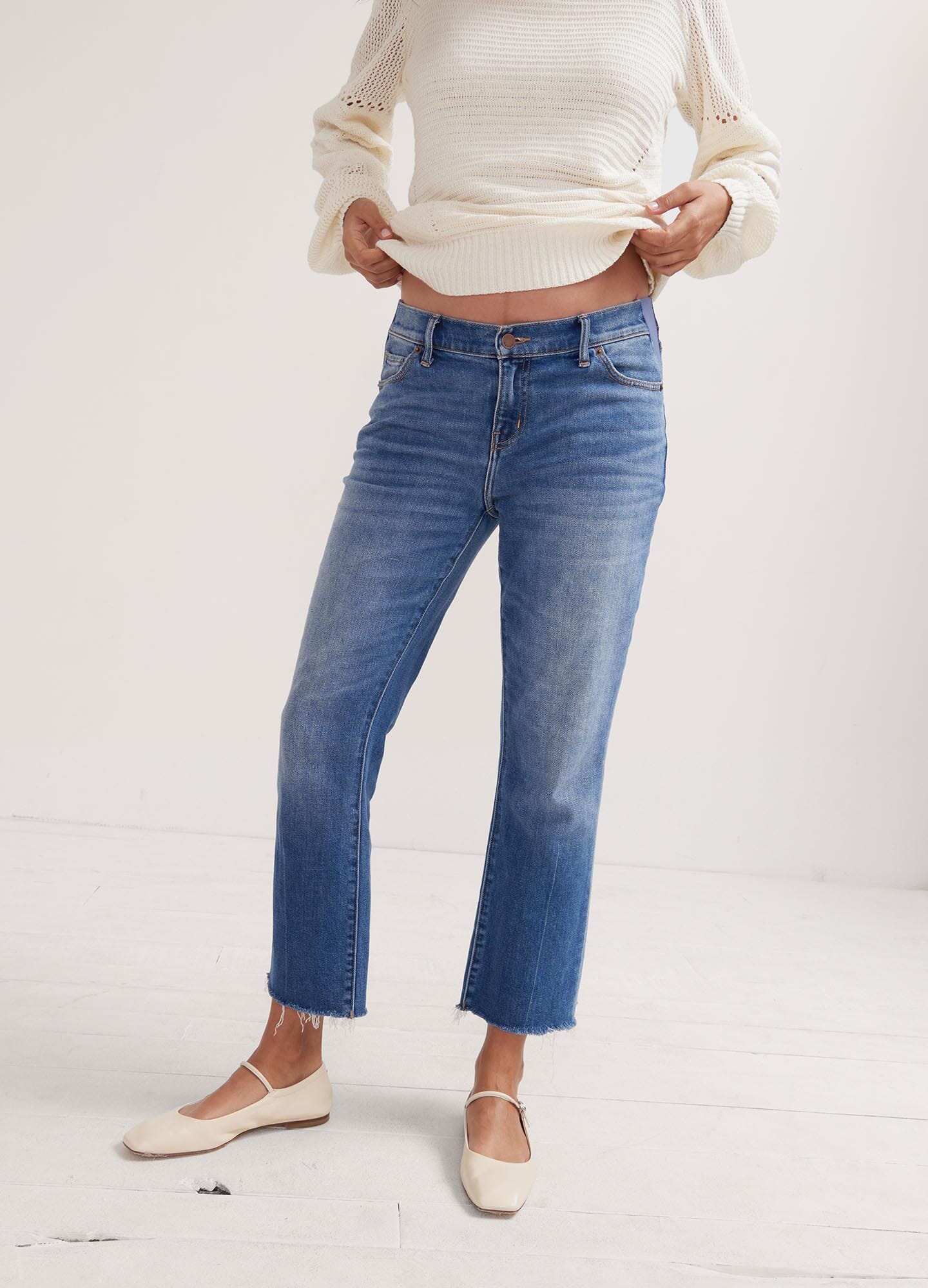 Best Stretchy Maternity Jeans for Pregnant Women - Comfortable High Waist Denim Pants for Pregnancy - Perfect for Everyday Wear, Work & Casual Outfits