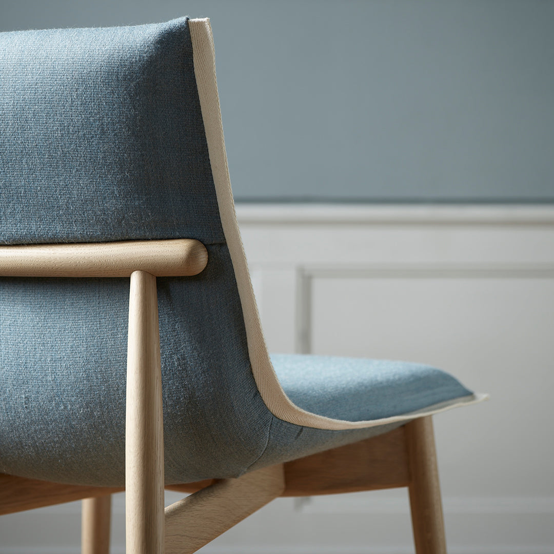 E004 Embrace Chair - Modern Ergonomic Office Chair for Home & Work - Perfect for Long Hours Sitting, Gaming, and Study