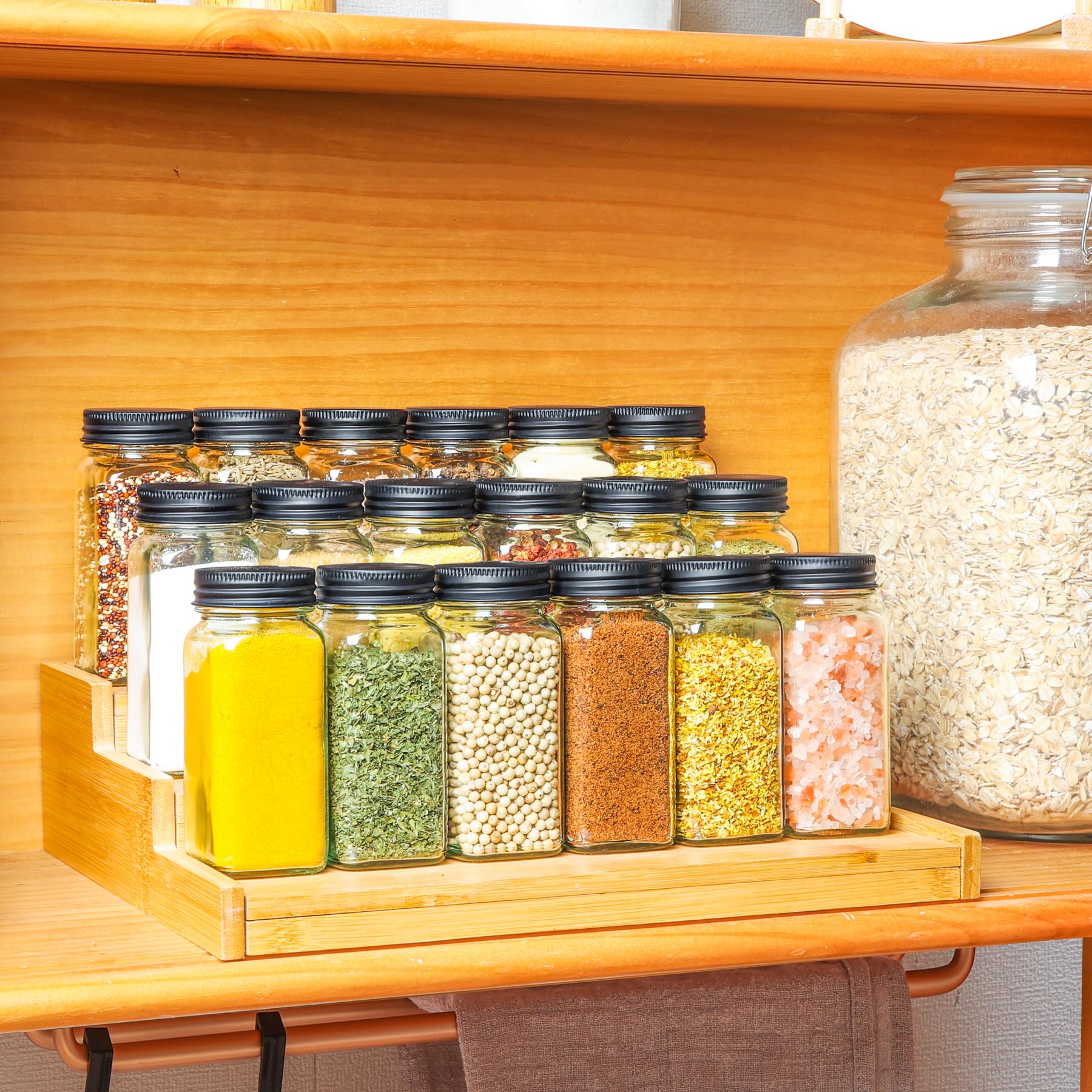 ComSaf 6-Piece 4oz Glass Spice Jars with Shaker Lids - 21 Pre-Printed Labels - Empty Square Spice Bottles for Kitchen, Seasoning & Supplement Storage - Perfect for Organizing Herbs, Spices, Coffee, Tea & DIY Beauty Products