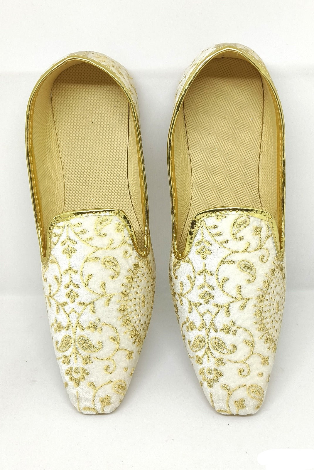 Traditional White Cream Velvet Jaal Print Men's Mojari Shoes - Handcrafted Indian Ethnic Footwear for Weddings, Festivals & Cultural Events