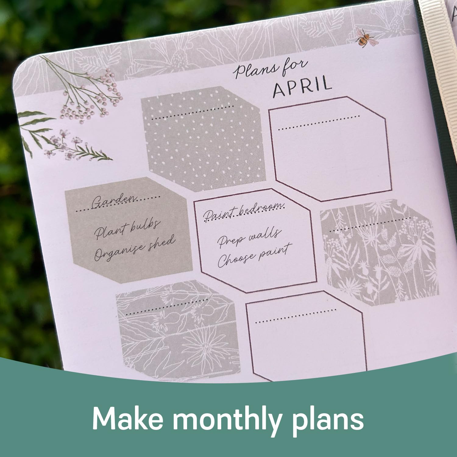 Boxclever Academic Diary 2024-2025 - Weekly Planner with Dotted Note Pages | August 2024 to August 2025 | Lightweight Mid-Year Planner & Notebook Combo | Perfect for Students, Teachers & Professionals