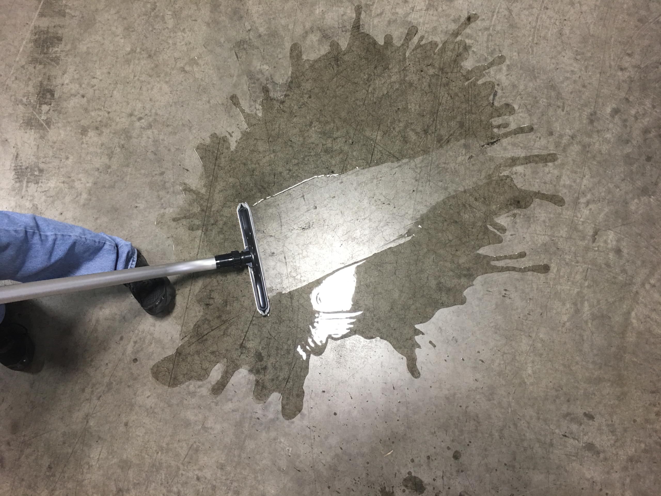 Cen-Tec Systems 92729 Commercial Vacuum Attachment Kit with Squeegee - Heavy Duty Cleaning Tools for Floors, Carpets & Hard Surfaces - Ideal for Janitorial, Office & Industrial Use