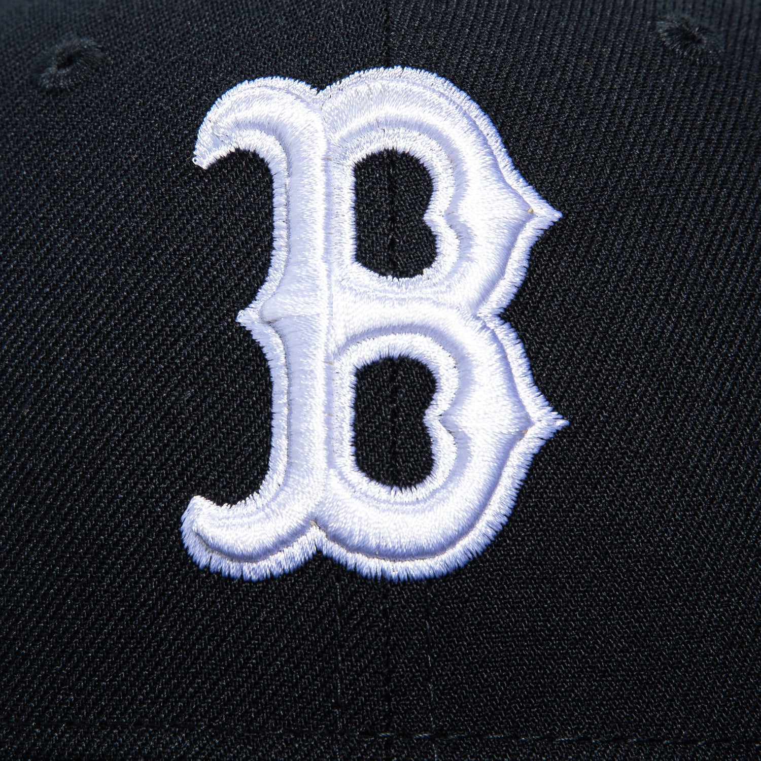 New Era 59Fifty MLB Boston Red Sox City Connect Navy Baseball Cap - Official Licensed Adjustable Snapback Hat for Men & Women - Perfect for Games, Streetwear & Sports Fan Fashion