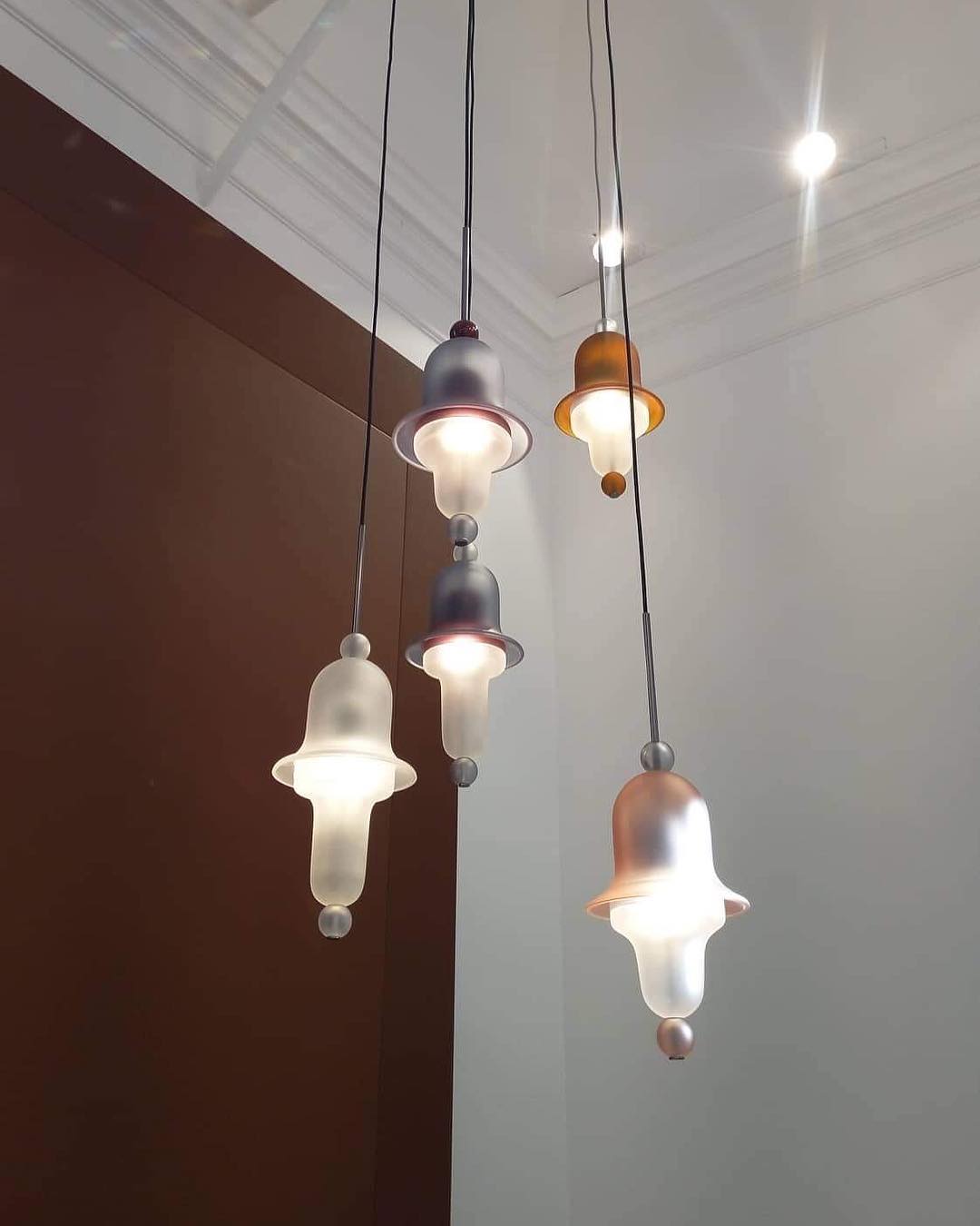 Stylish Siren Pendant Lamp - Modern Ceiling Light Fixture for Living Room, Bedroom & Dining Room Decor | Perfect for Home & Office Lighting