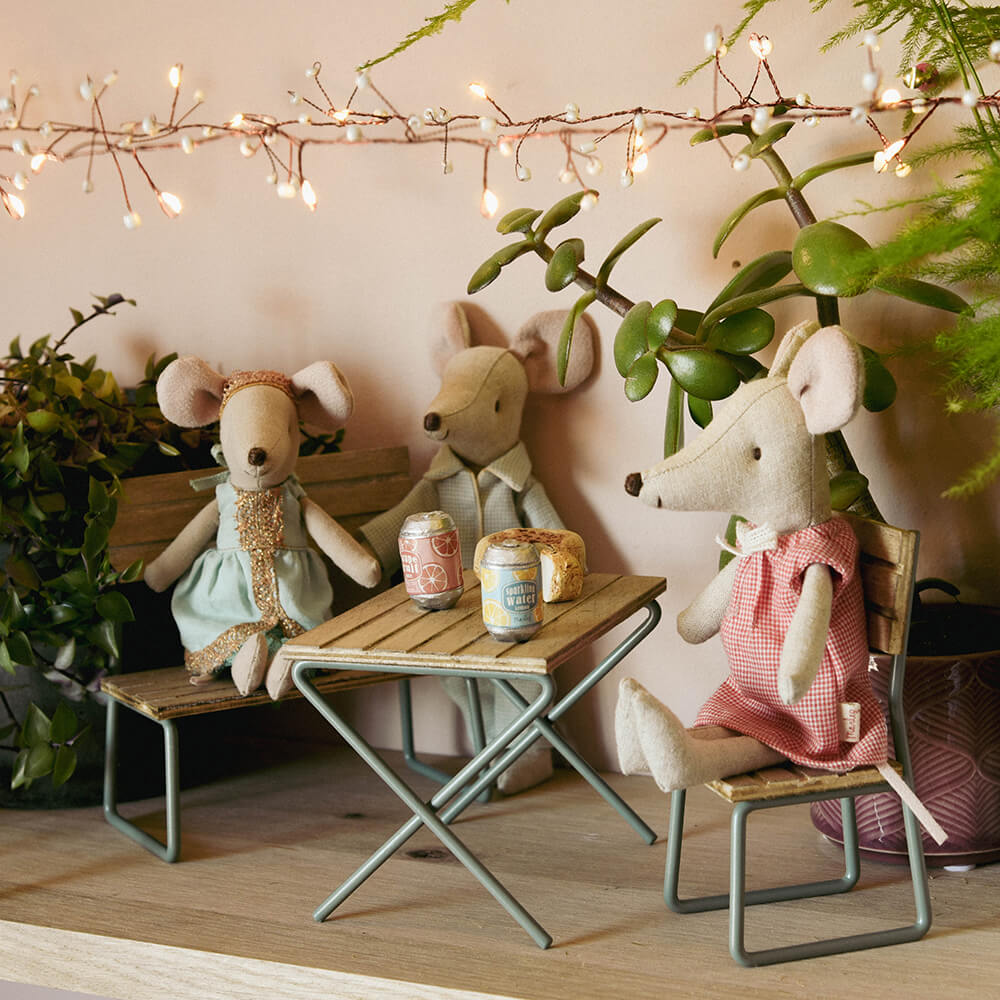 Maigleg Miniature Garden Furniture Set - Tiny Wooden Outdoor Chairs & Table for Dollhouse, Fairy Garden, or Terrarium Decor - Perfect for Kids Play & DIY Miniature Landscapes