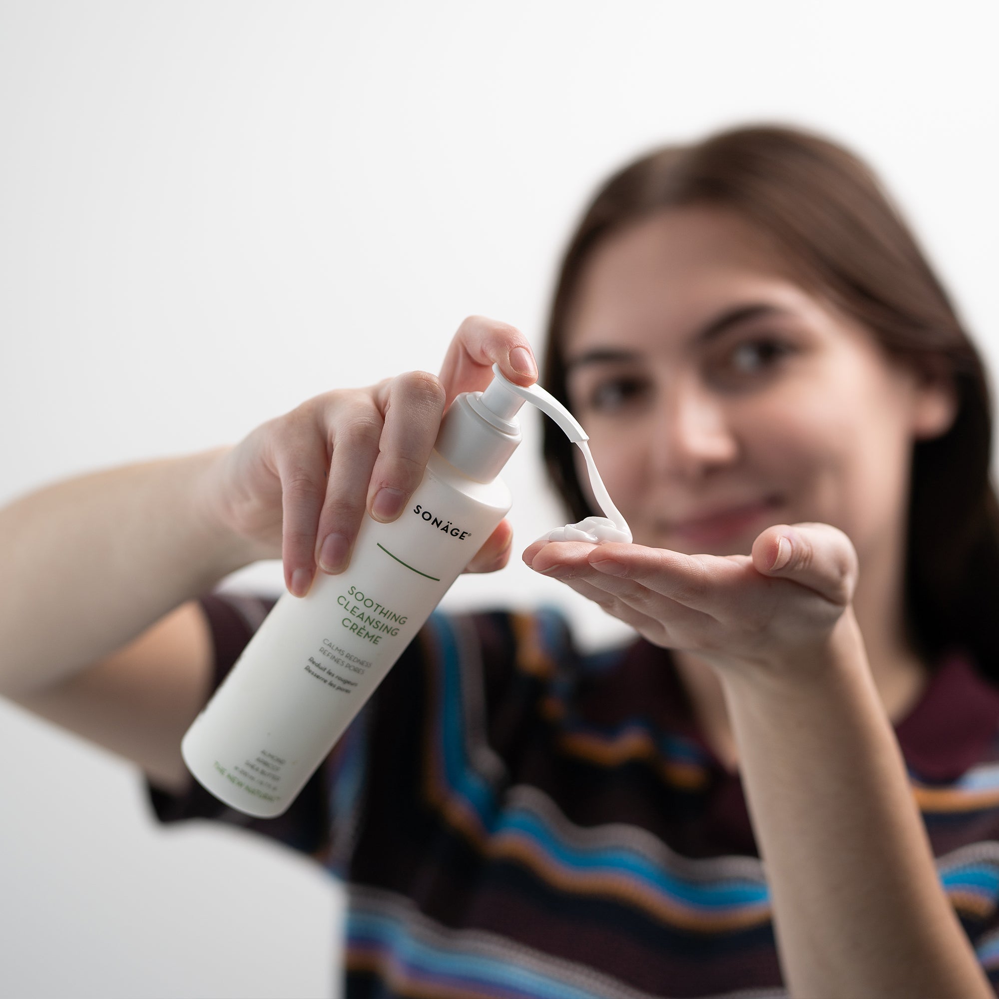 Gentle Soothing Cleansing Cream for Sensitive Skin - Wholesale Bulk | Hydrating Face Wash & Makeup Remover for Daily Skincare Routine