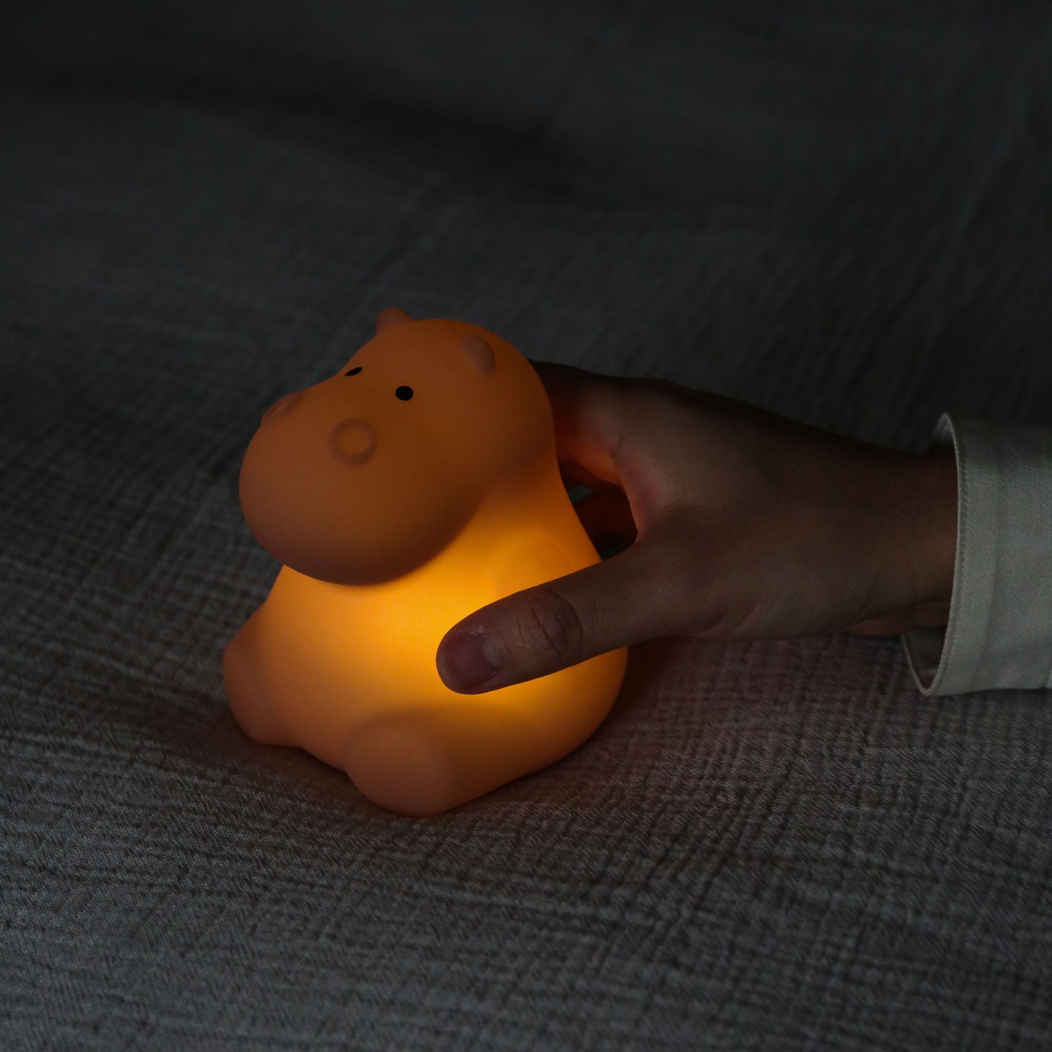 DESIGNSTUFF Little Hippo Kids Night Lamp - Handmade Clay Nightlight for Nursery, Bedroom & Kids Room | Cute Animal-Shaped Night Light for Sleep, Comfort & Decor