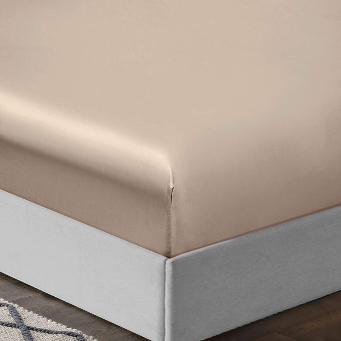 Luxury 6-Piece Satin Sheet Set California King Size - Silky Smooth Taupe Bedding with Deep Pocket (Fitted Sheet, Flat Sheet, 4 Pillowcases) for Ultimate Comfort - Perfect for Master Bedroom, Guest Room & Hotel Luxury Experience