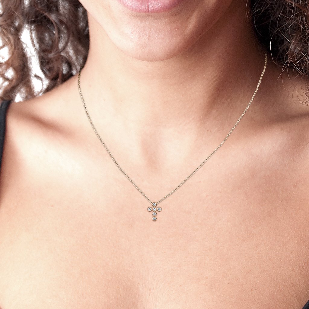0.10 Carat Diamond Cross Pendant Necklace in 14K Gold with 18 Inch Chain - Perfect for Women's Everyday Wear, Gift Giving & Special Occasions
