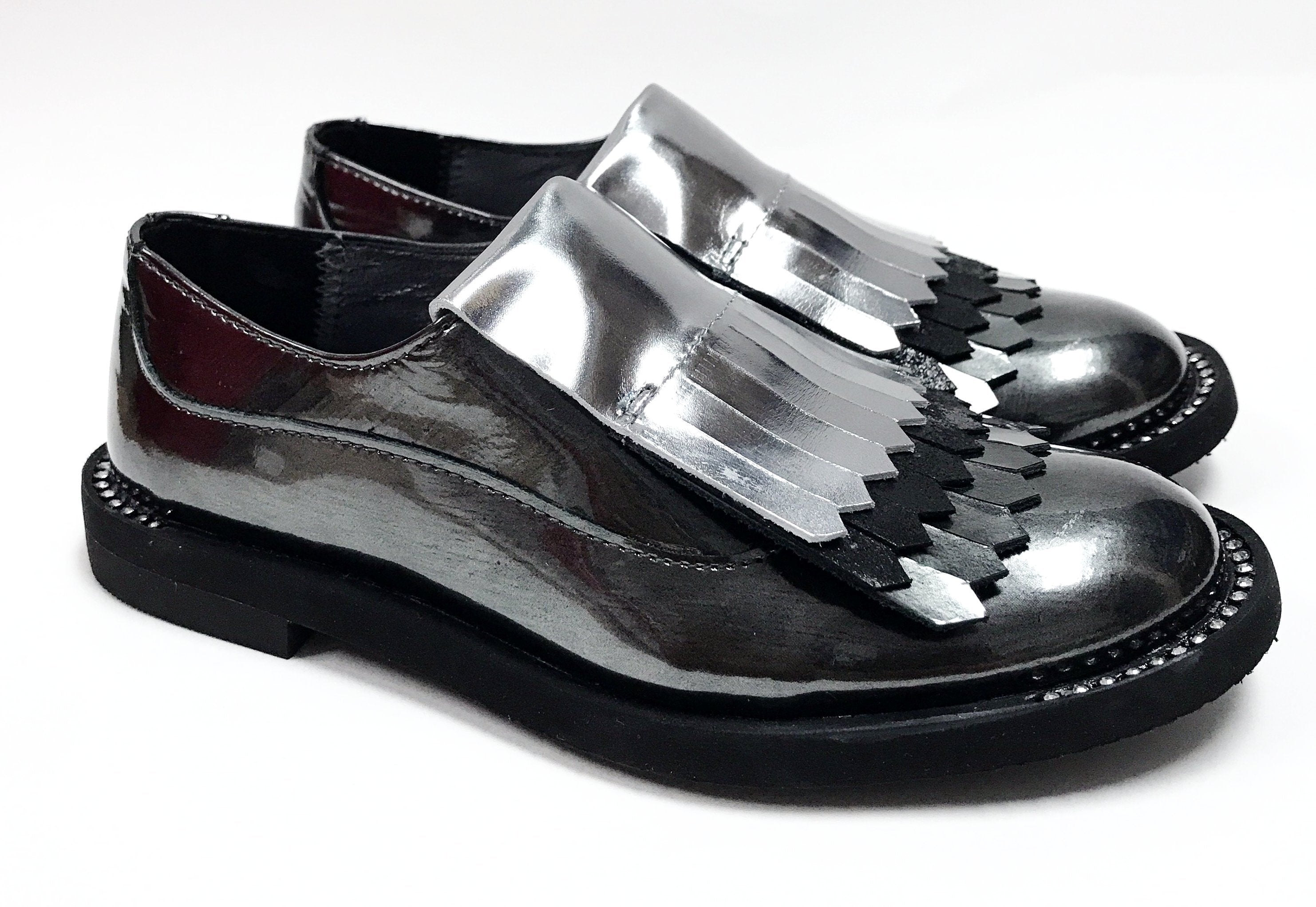 Stylish Gray Metallic Fringe Oxford Shoes for Women - Fashionable Party & Evening Wear