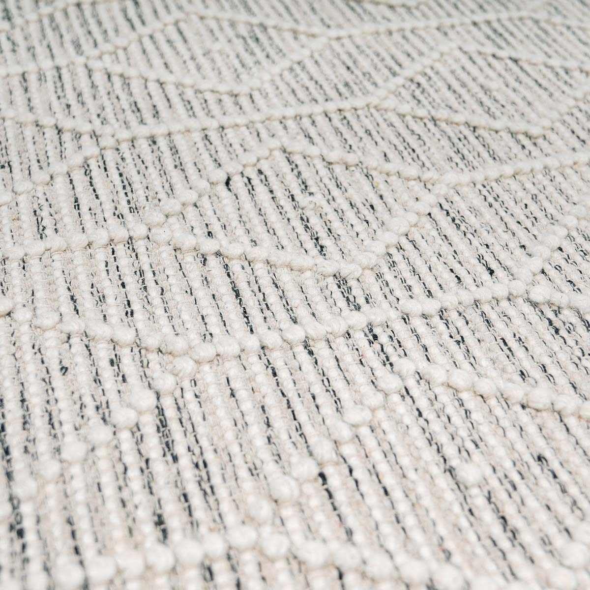 Handwoven Carolina Boho Wool High-Low Textured Area Rug - Farmhouse Moroccan Trellis Design - Black, White & Cream 3'x5' Living Room Rug - Perfect for Boho Chic Decor, Cozy Bedrooms & Modern Farmhouse Style