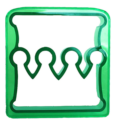 Premium Sandwich Cutter with Crown Design - Fun Shaped Sandwich Maker for Kids Lunch, Picnics & Parties | BPA-Free Plastic, Easy to Clean & Use