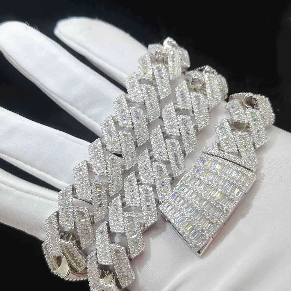 20K Gold Plated Moissanite Cuban Link Chain Necklace for Men & Women - Iced Out Hip Hop Jewelry - Perfect for Parties, Gifts & Everyday Wear