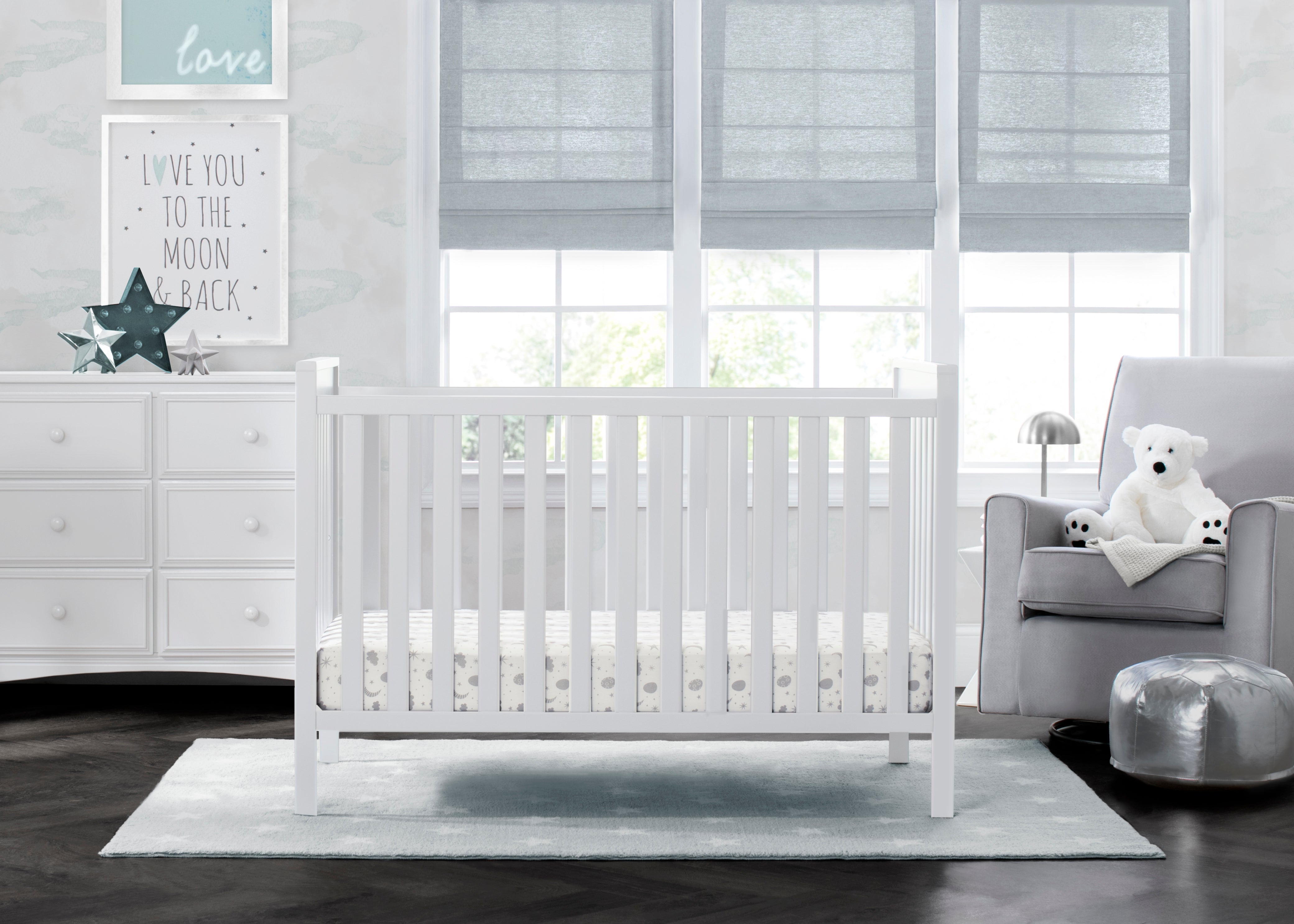 Mercer 6-in-1 Convertible Baby Crib with Toddler Rail - White Nursery Furniture for Newborn to Full Size Bed | Perfect for Nursery, Bedroom & Guest Room