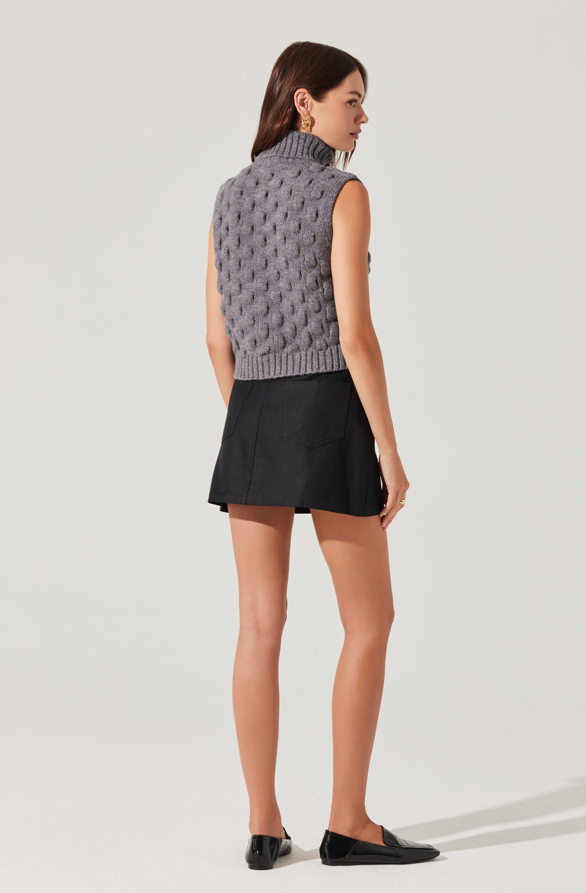 Textured Turtleneck Sweater Vest for Women - Cozy Knit Pullover Sleeveless Top - Winter Layering Piece for Office, Date Night & Casual Outfits