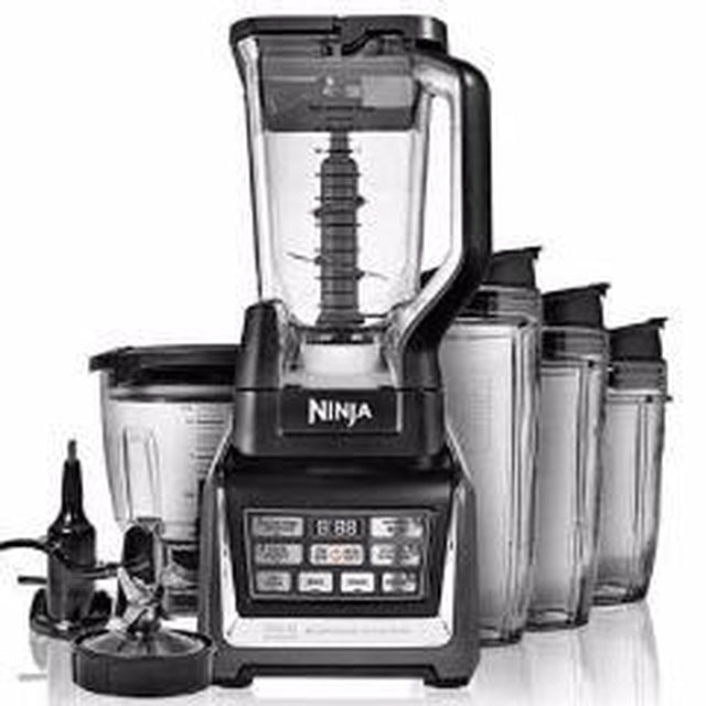 Nutri Ninja BL682 Blender Duo System with Auto iQ - Professional Countertop Blender with 72oz Pitcher & Nutri Ninja Cups for Smoothies, Juices & Meal Prep - Perfect for Kitchens, Restaurants & Healthy Lifestyles