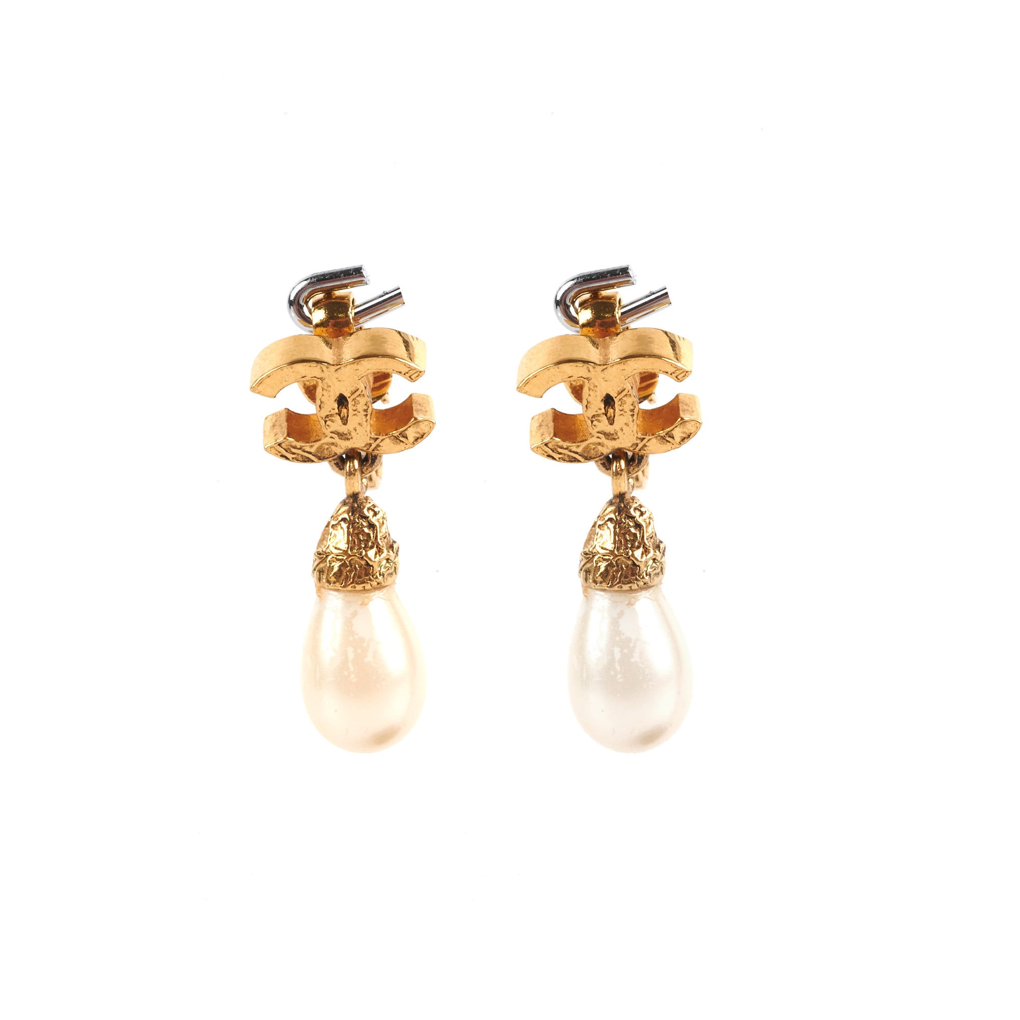 Chanel Pearl Clip-On Earrings for Women – Elegant Fashion Jewelry for Parties, Weddings & Special Occasions