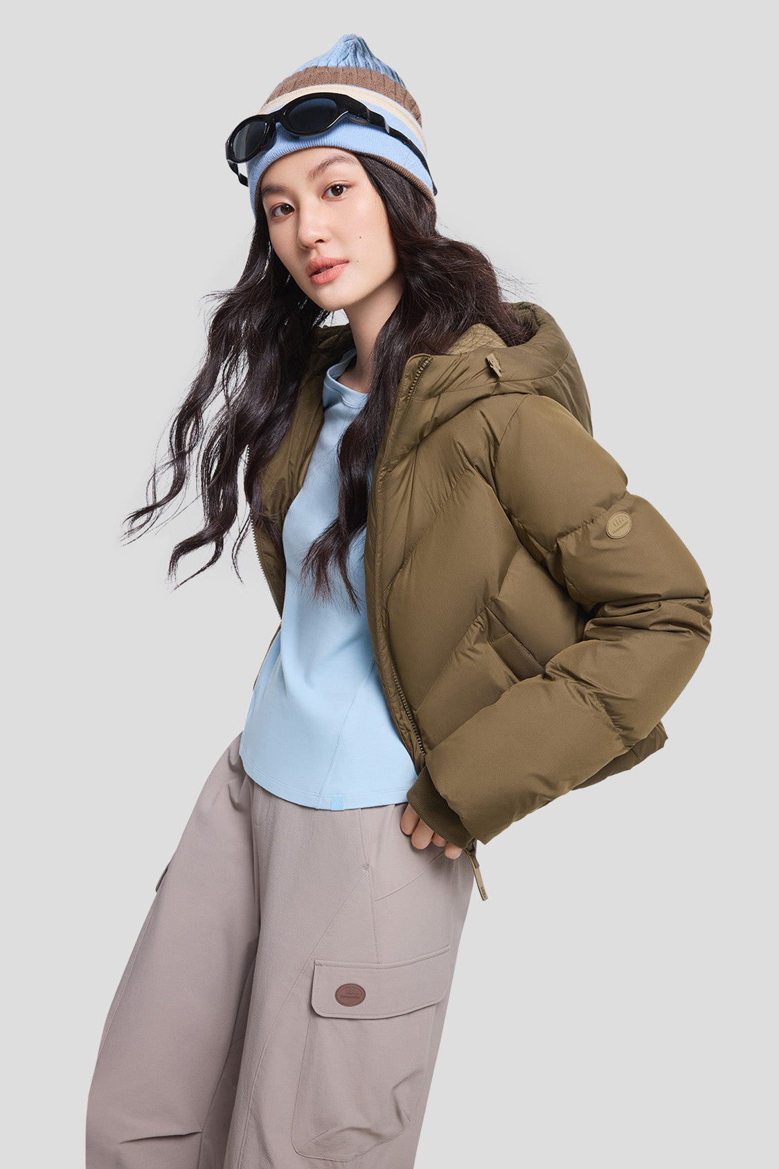 AquaDown Women's Waterproof Short Puffer Jacket - Lightweight Warm Winter Coat for Outdoor Activities & Daily Wear
