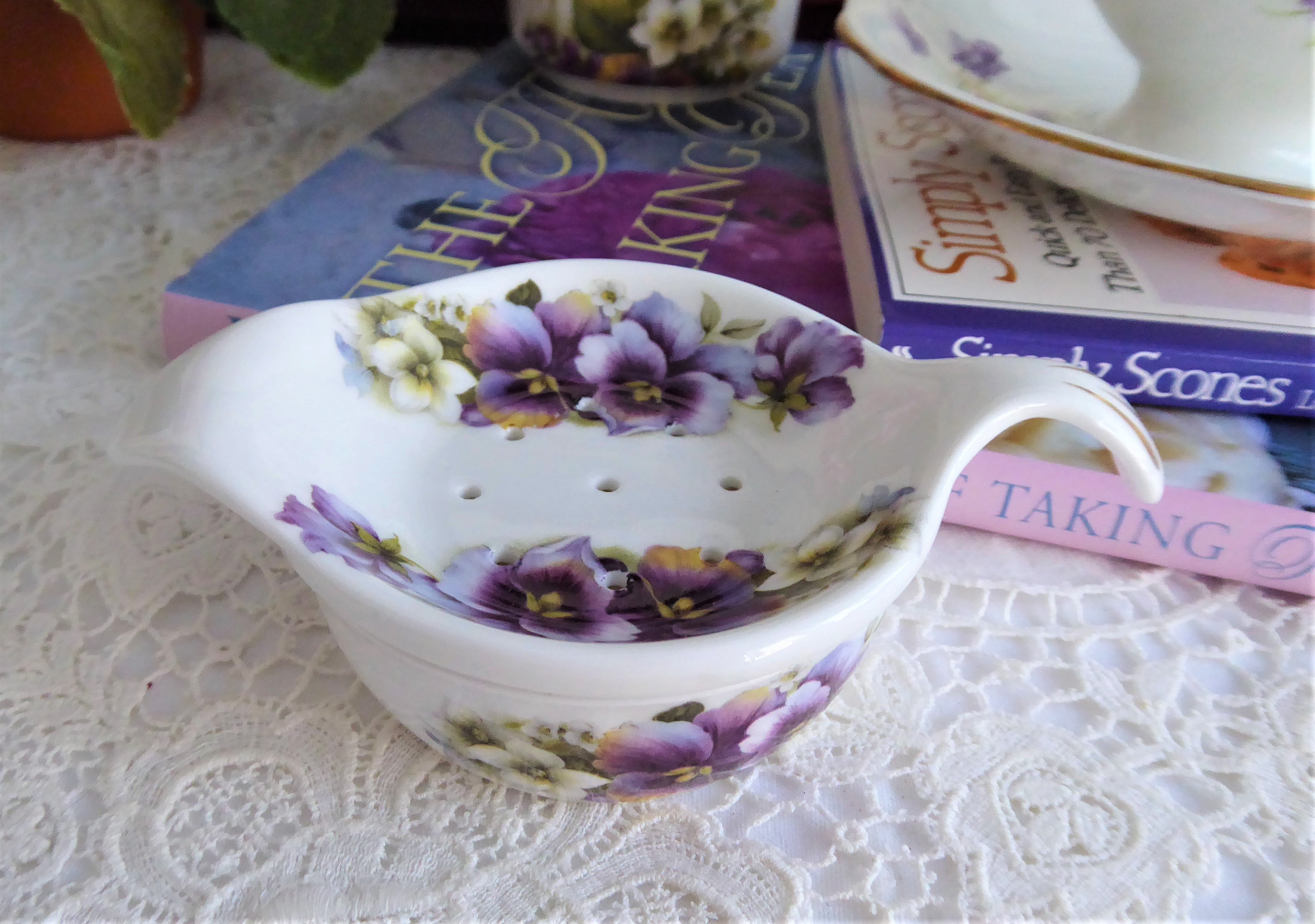 Vintage 1980s English Bone China Tea Strainer with Bowl - Violet Floral Design for Loose Leaf Tea Brewing | Perfect for Afternoon Tea, Gifts & Collectibles