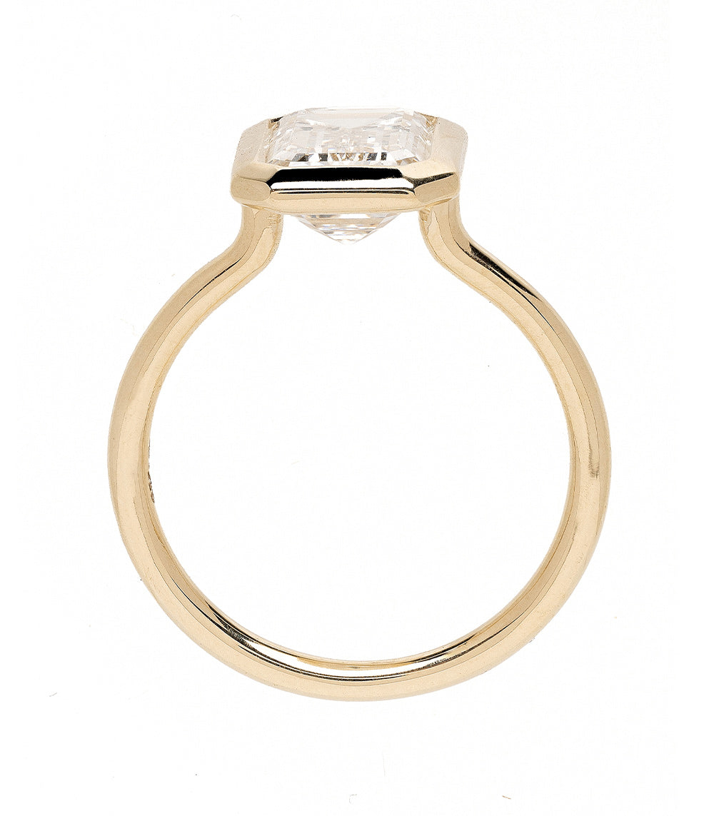Exquisite Lab-Grown Emerald Cut Diamond Engagement Ring for Women | Eco-Friendly & Affordable | Perfect for Proposals, Anniversaries & Special Occasions
