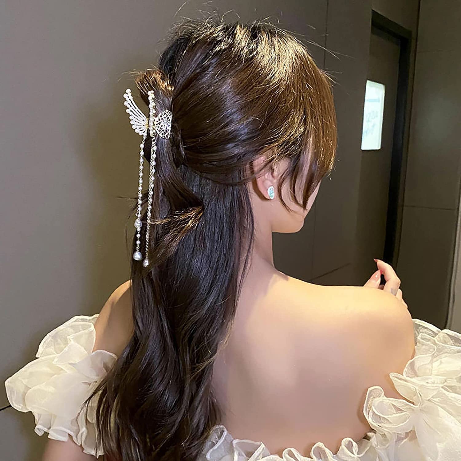 2PCS Rhinestone Butterfly Hair Clips with Tassel Pearl - Elegant Metal Hair Claws for Women & Girls - Perfect for Weddings, Parties & Daily Hair Accessories (Thick & Thin Hair)