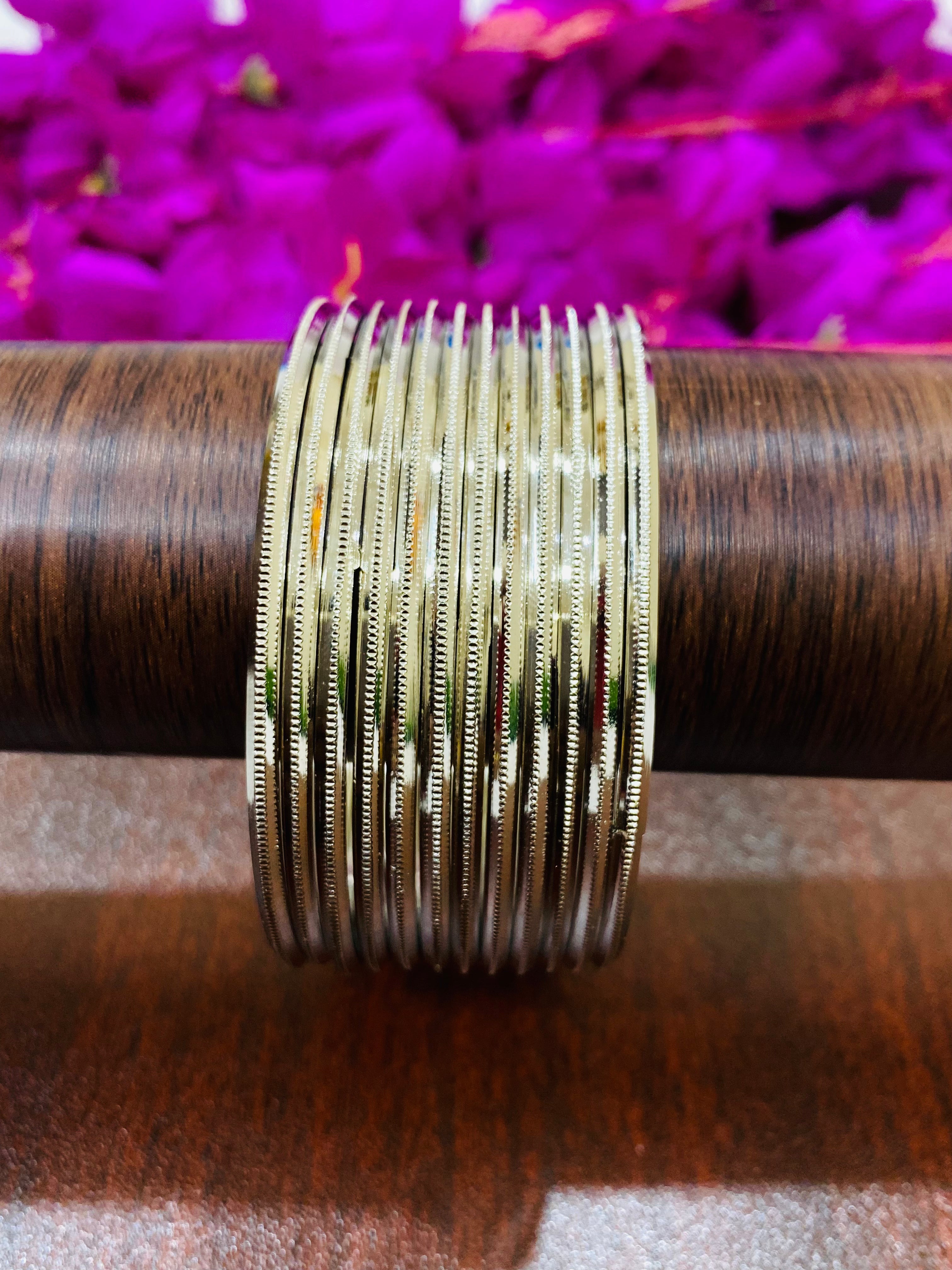 Stylish Silver-Tone Metal Bangles for Women - Elegant Stackable Bracelets for Everyday Wear & Special Occasions