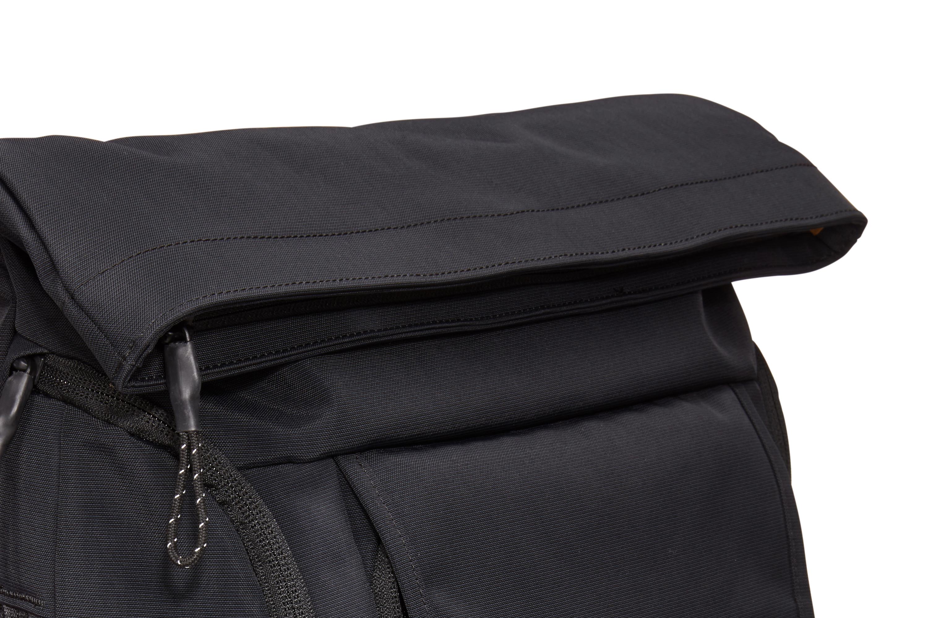 Thule Paramount Backpack 24L - Lightweight Durable Laptop Backpack for Men & Women, Water-Resistant Daypack for Work, Travel & Hiking - Black