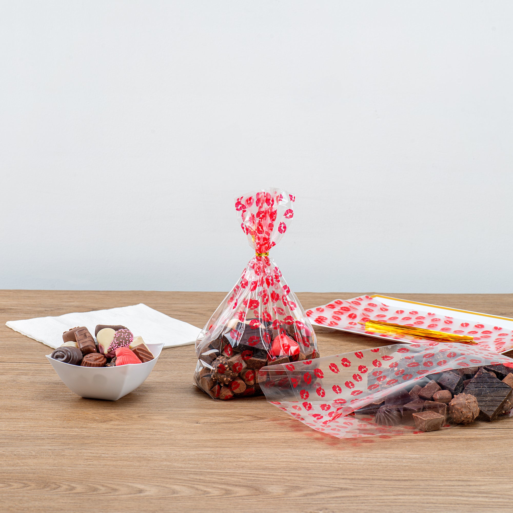 Sexy Lips Plastic Candy Bags - Gusseted 5 x 3 x 11 Inches - 4000 Count Bulk Packaging Box for Parties, Weddings & Candy Buffets