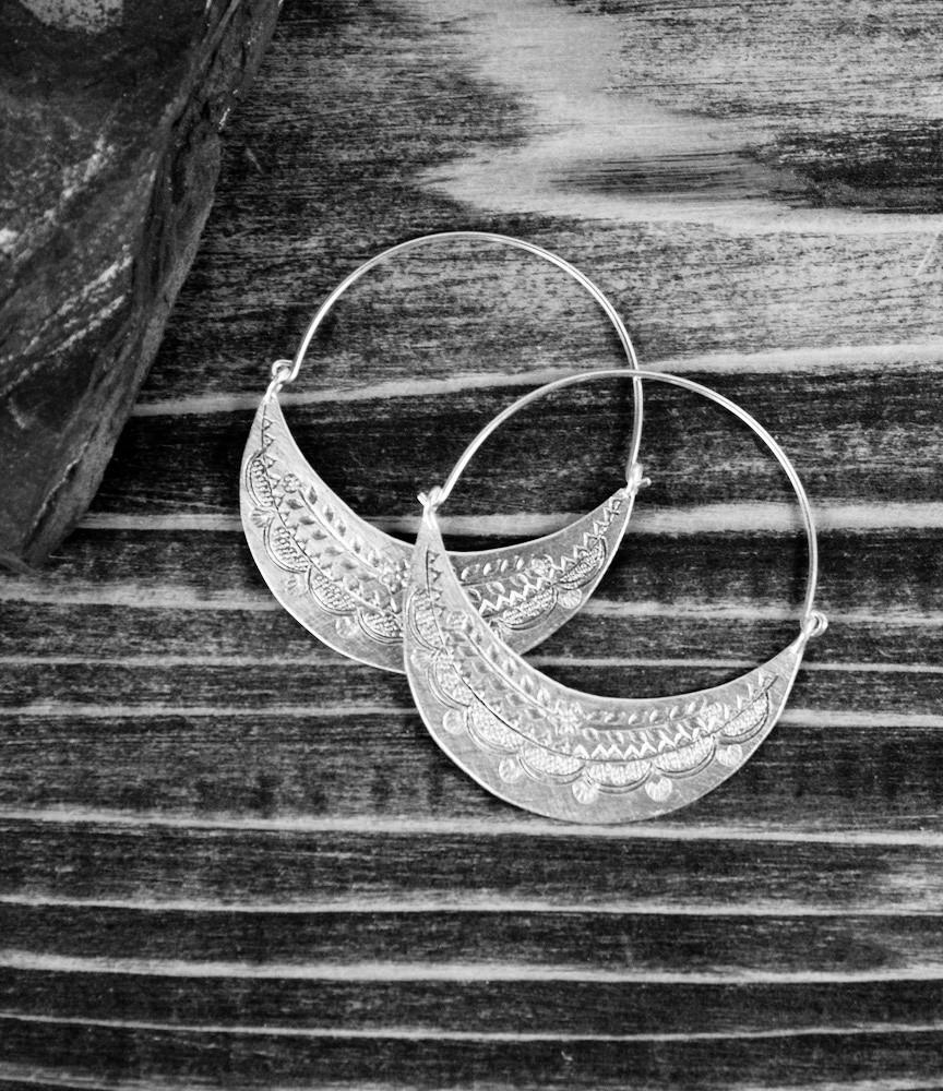 Authentic Hill Tribe Silver Flower Earrings for Women - Handmade Tribal Jewelry - Perfect for Boho Style, Festivals & Special Occasions