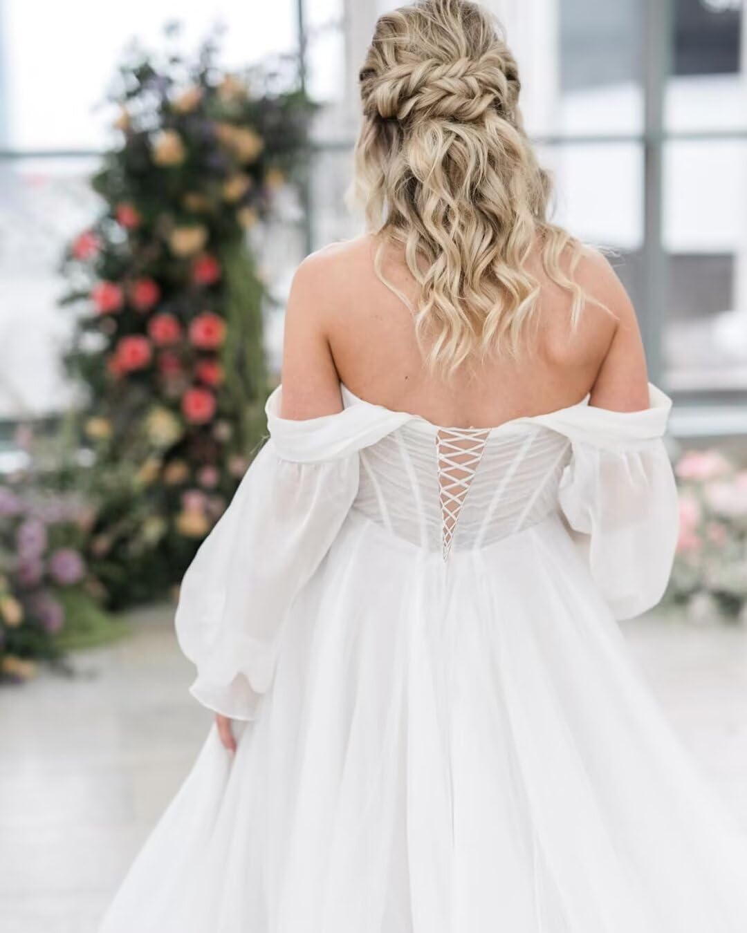 Elegant Detachable Sleeves Wedding Dress for Bride - Long Sweetheart Prom Gown with Tulle Skirt & Thigh High Slit | Perfect for Beach Weddings, Formal Events & Special Occasions