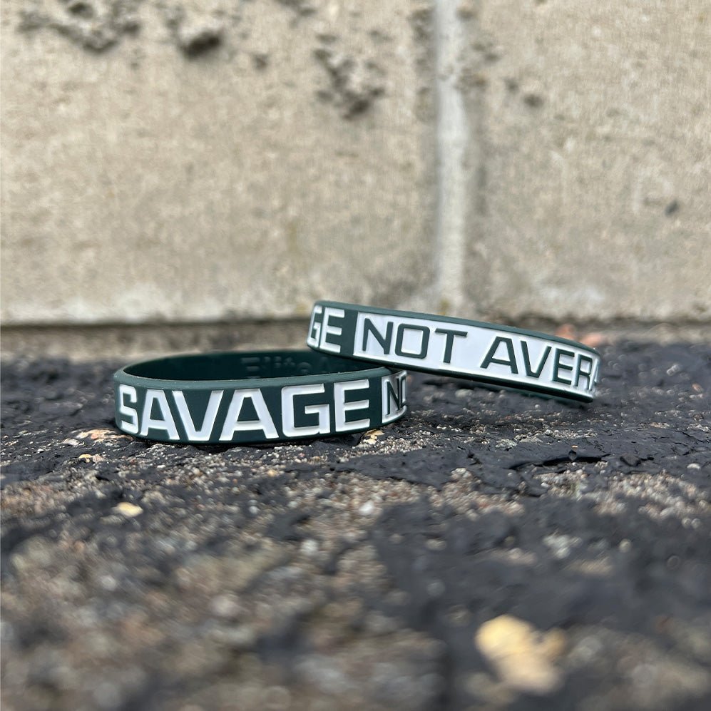 Savage Not Average Wristband - Motivational Rubber Bracelet for Men & Women - Gym, Workout, Running, Sports, Everyday Wear