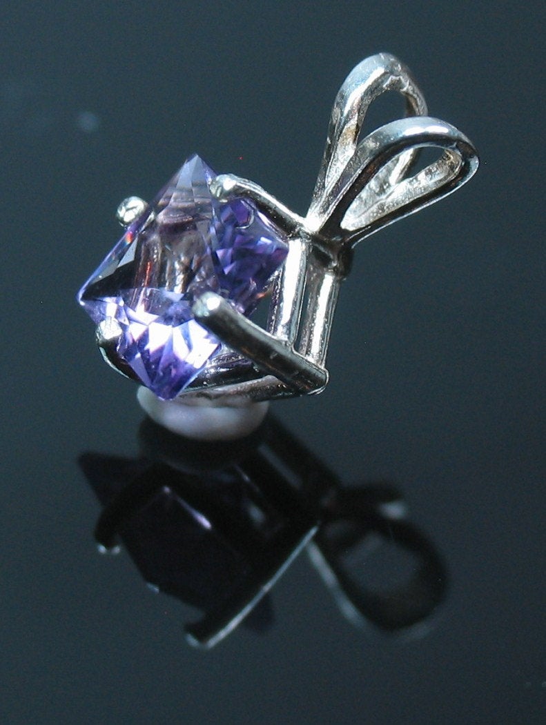 1.5ct Natural Amethyst Princess Cut Dangle Pendant - Solid Sterling Silver or 14K White/Yellow Gold - VVS Eye Clean Solitaire Jewelry for Women - Perfect for Gifts, Weddings & Special Occasions