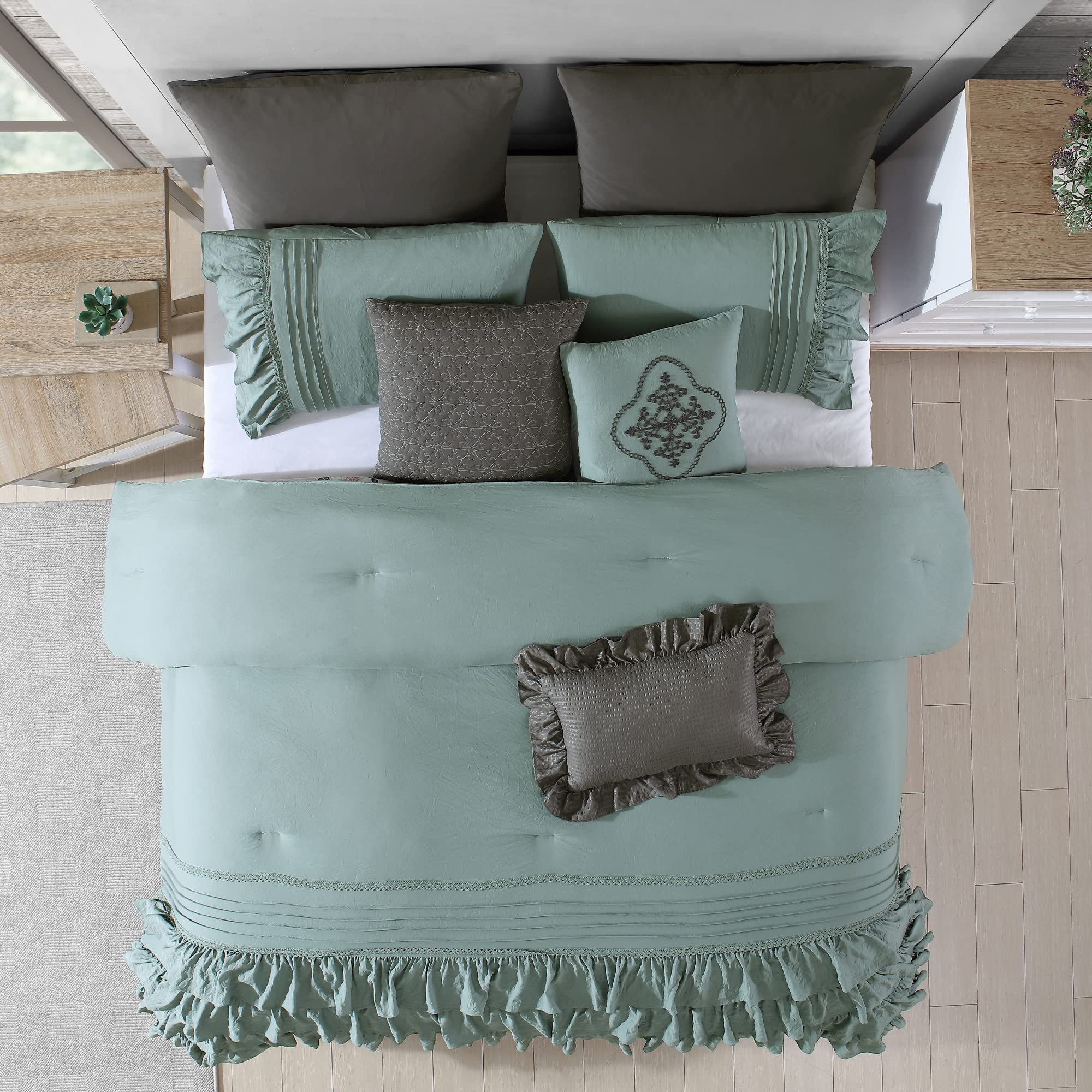 Chloe Collection 8-Piece Reversible King Comforter Set - Elegant Luxury Bedding with Comforter, Shams & Decorative Pillows - Modern Threads - Perfect for Master Bedroom, Guest Room & Home Decor