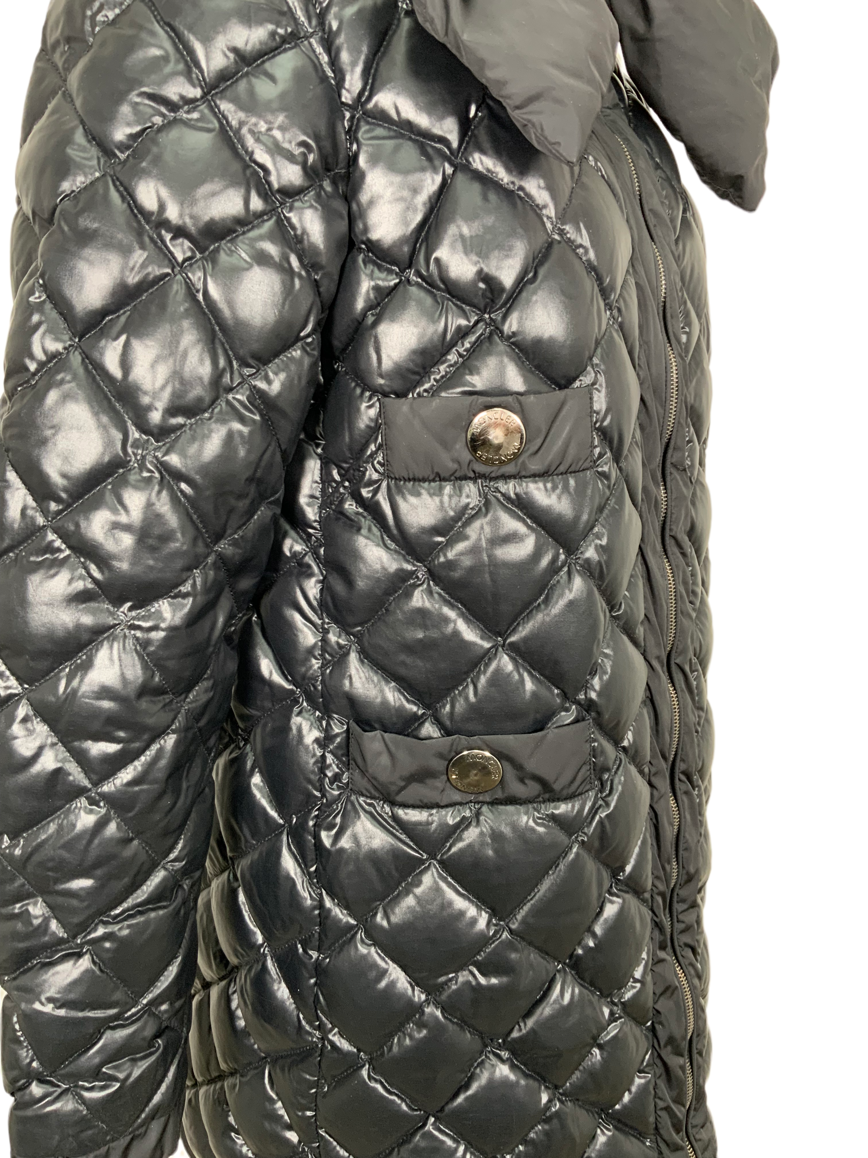 MONCLER Quilted Puffy Jacket for Women & Men - Lightweight Winter Coat, Waterproof Down Jacket, Size M - Perfect for Skiing, Hiking & Cold Weather Fashion
