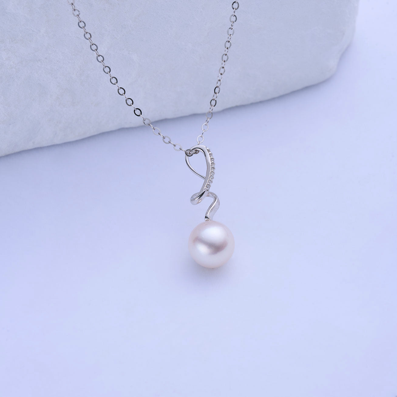 18K Solid Gold Diamond Hanadama Akoya Pearl Necklace KN00277 | Luxury Pearl Jewelry for Women, Elegant Gift for Wedding, Anniversary & Special Occasions