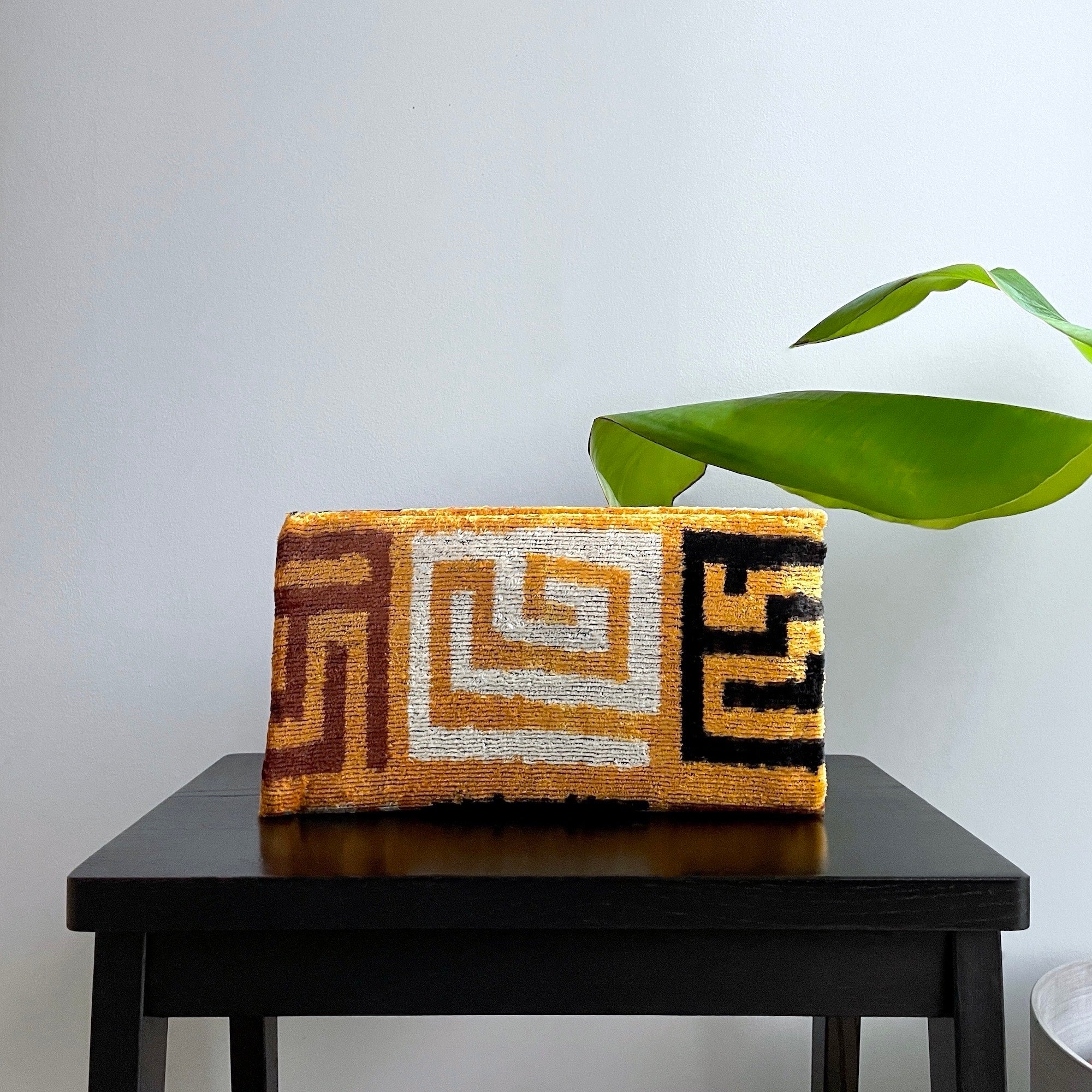 Ikat Clutch Bag Elba - Handwoven Boho Women's Evening Purse with Tassel - Perfect for Parties, Weddings & Date Nights