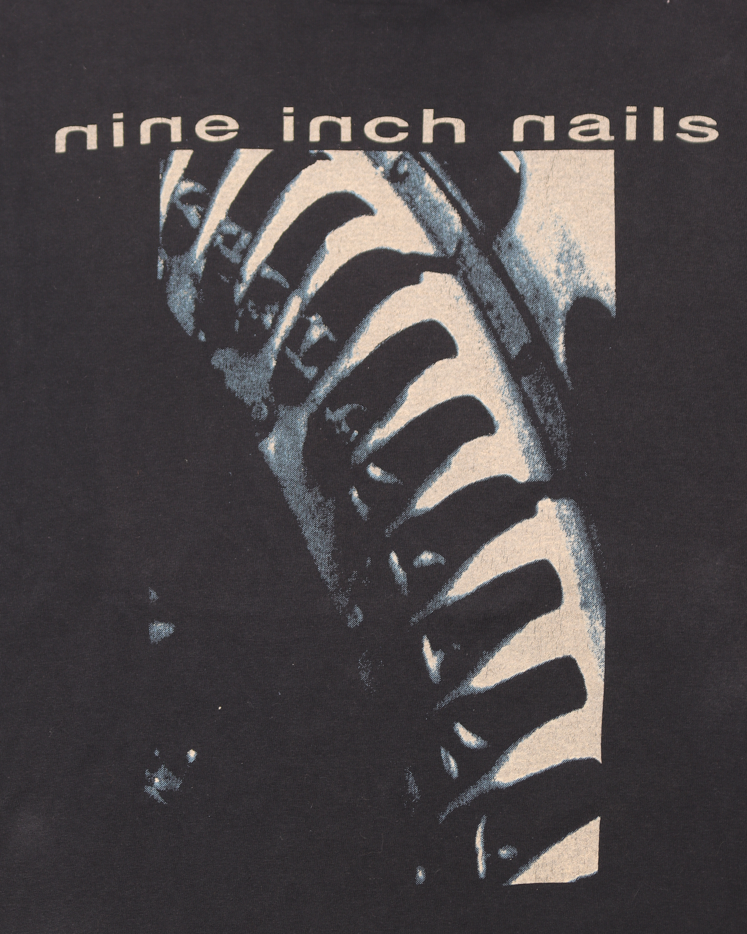 Vintage 1991 Nine Inch Nails 'Now I'm Nothing' Band T-Shirt - Classic Rock Tee for Concerts & Music Fans