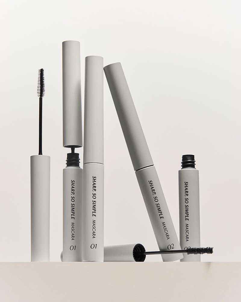CLIO Sharp So Simple Mascara - Volumizing & Lengthening Waterproof Mascara for Natural Everyday Look | Perfect for Office, Date Night & Special Occasions