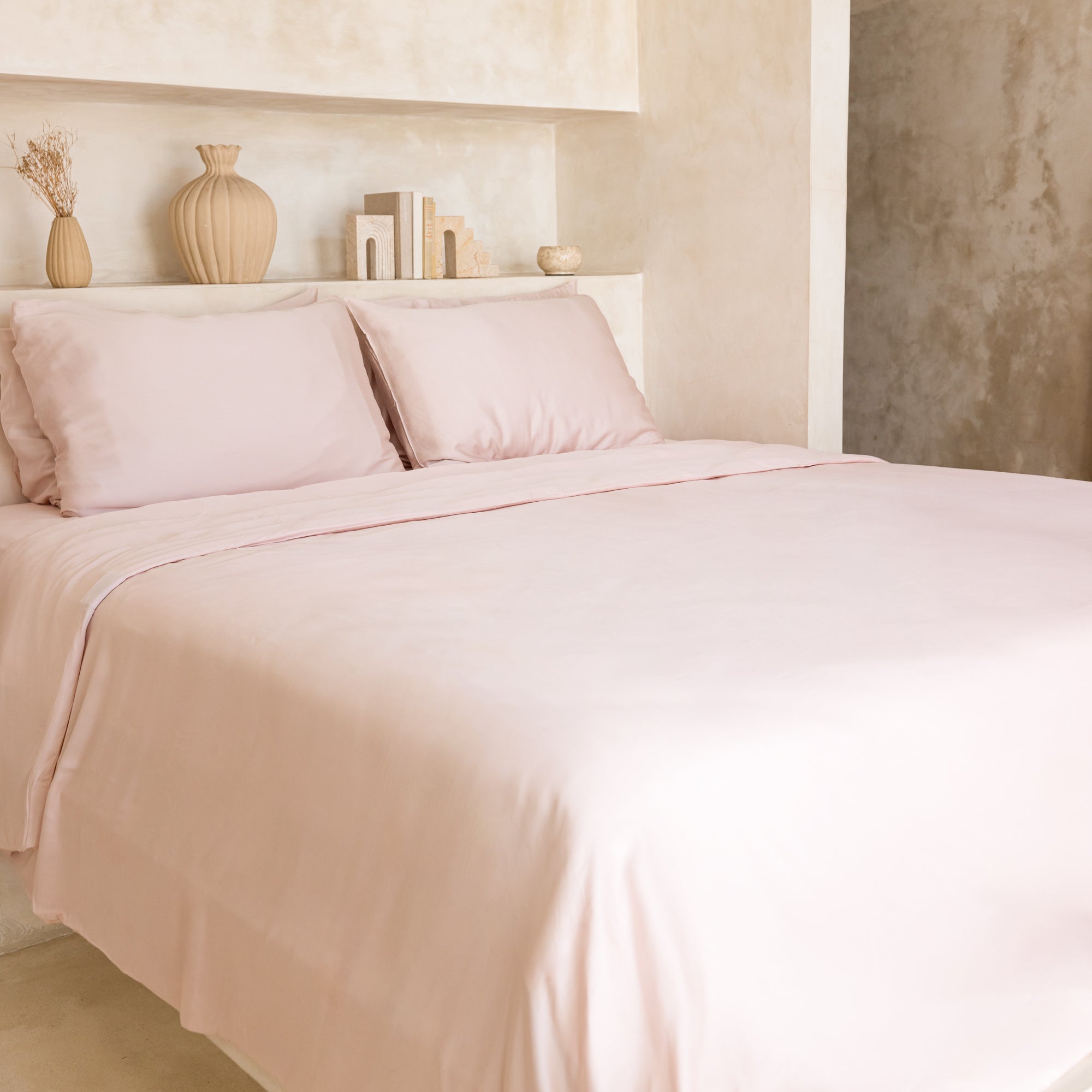 Organic Bamboo Sateen Duvet Cover Set - Queen Size, 3-Piece Soft & Breathable Bedding Set for All Seasons - Perfect for Eco-Friendly Home Decor & Luxurious Sleep Experience