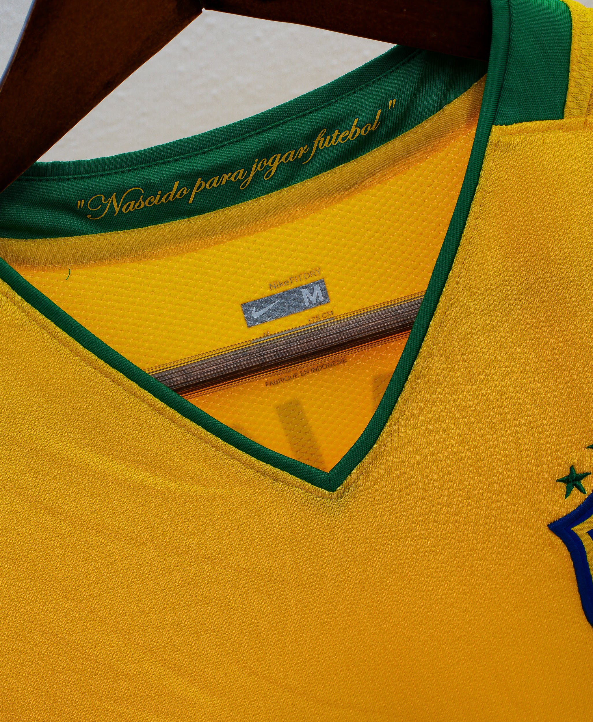 2008 Brazil Home Soccer Jersey #10 Kaka (Size M) - Authentic Football Shirt for Fans & Collectors - Perfect for Matches, Gifts, and Memorabilia