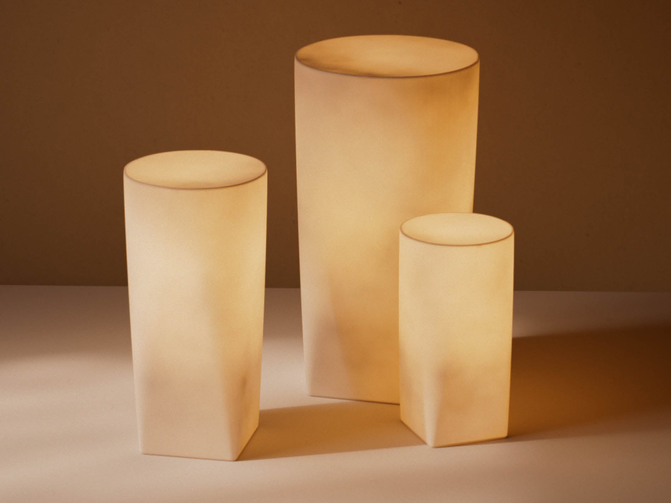 Premium Flameless LED Candles - Realistic Battery Operated Candles for Home Decor, Wedding, Romantic Dinner & Relaxation