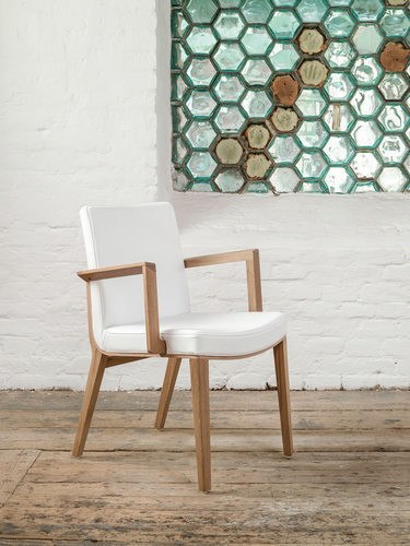 Ton Moritz Armchair - Modern Wooden Lounge Chair for Living Room, Office & Dining - Comfortable Mid-Century Design for Home Decor