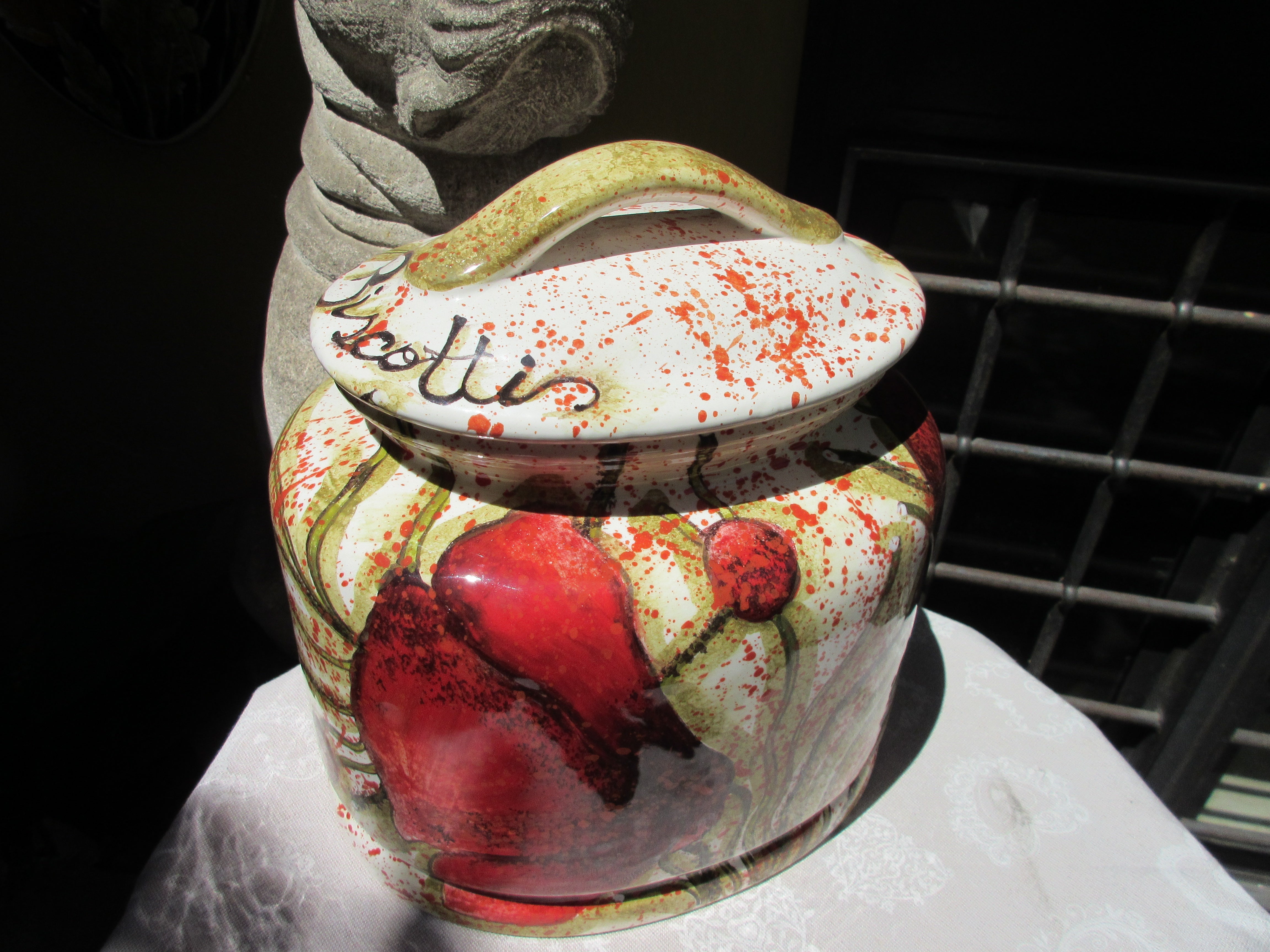Ceramic Cookie Jar - Airtight Storage for Cookies, Snacks & Treats - Perfect for Kitchen, Pantry & Gift Giving