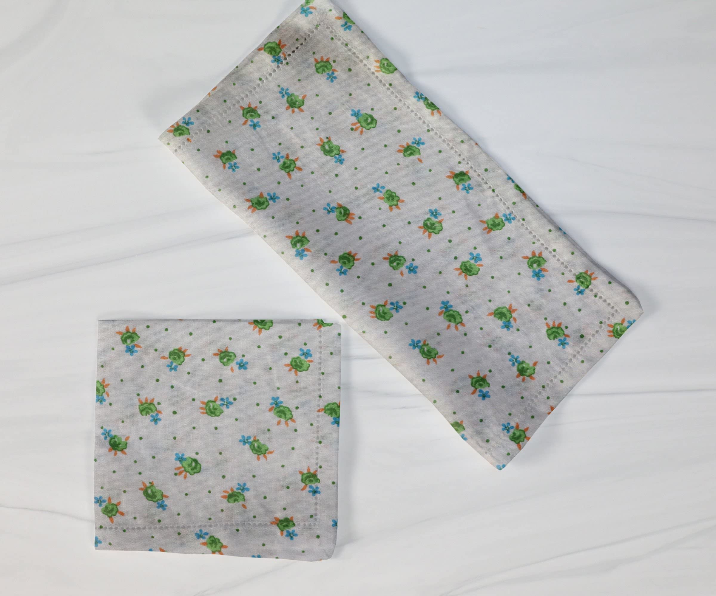Premium Poly Cotton Tiny Flower Dots Print 18x18 Inch Dinner Napkins - Set of 4 Green Cloth Napkins for Formal Dining, Buffet Tables & Party Decor