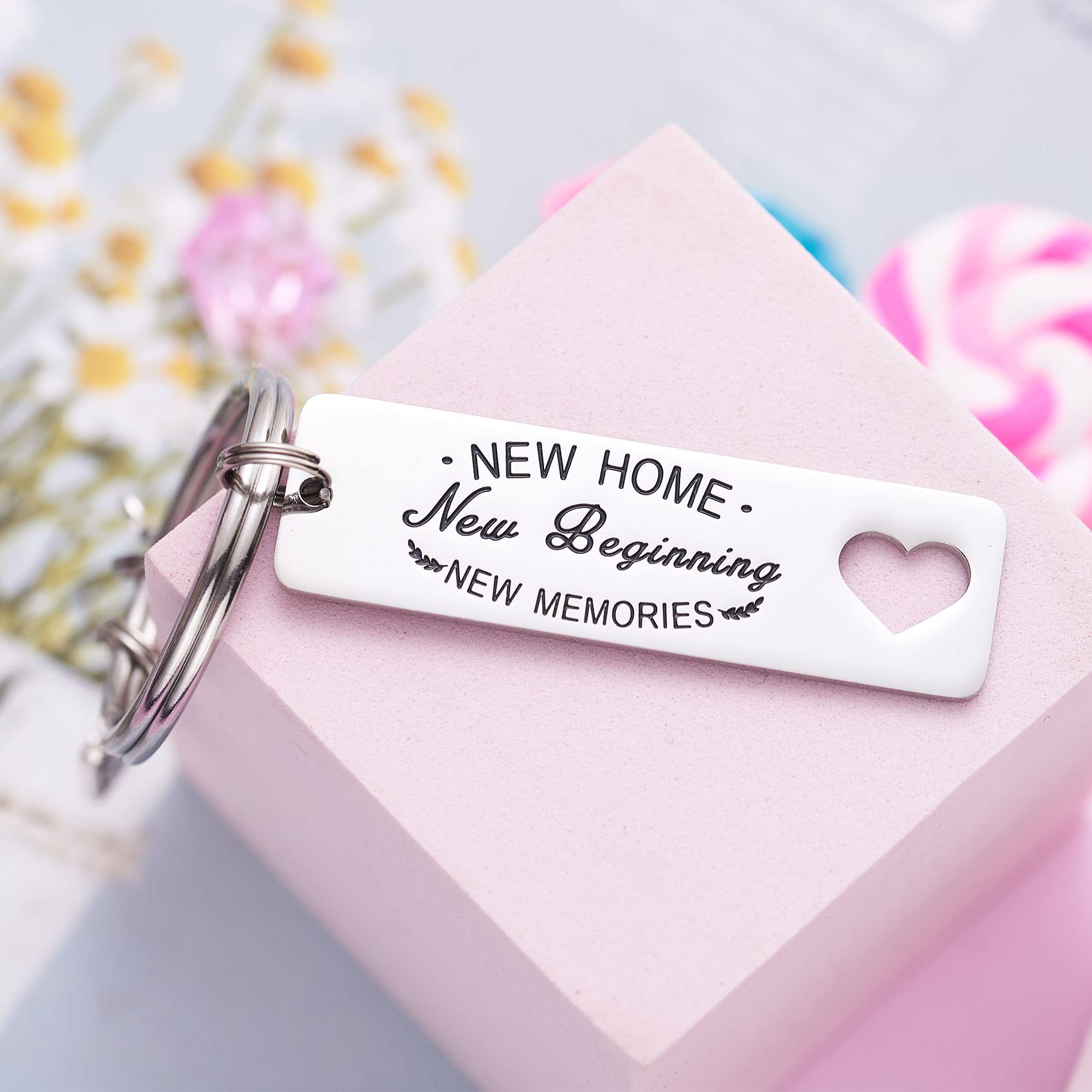 2023 Best Housewarming Gifts for New Homeowners - Elegant House Keychains & New Home Keychain Set - Perfect for Housewarming Parties, First Home Celebrations & Welcome Gifts